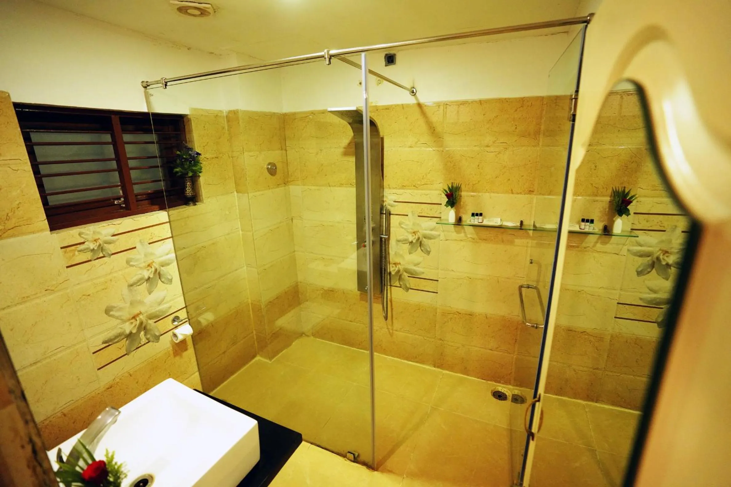 Bathroom in Jal Mahal Resort and Spa