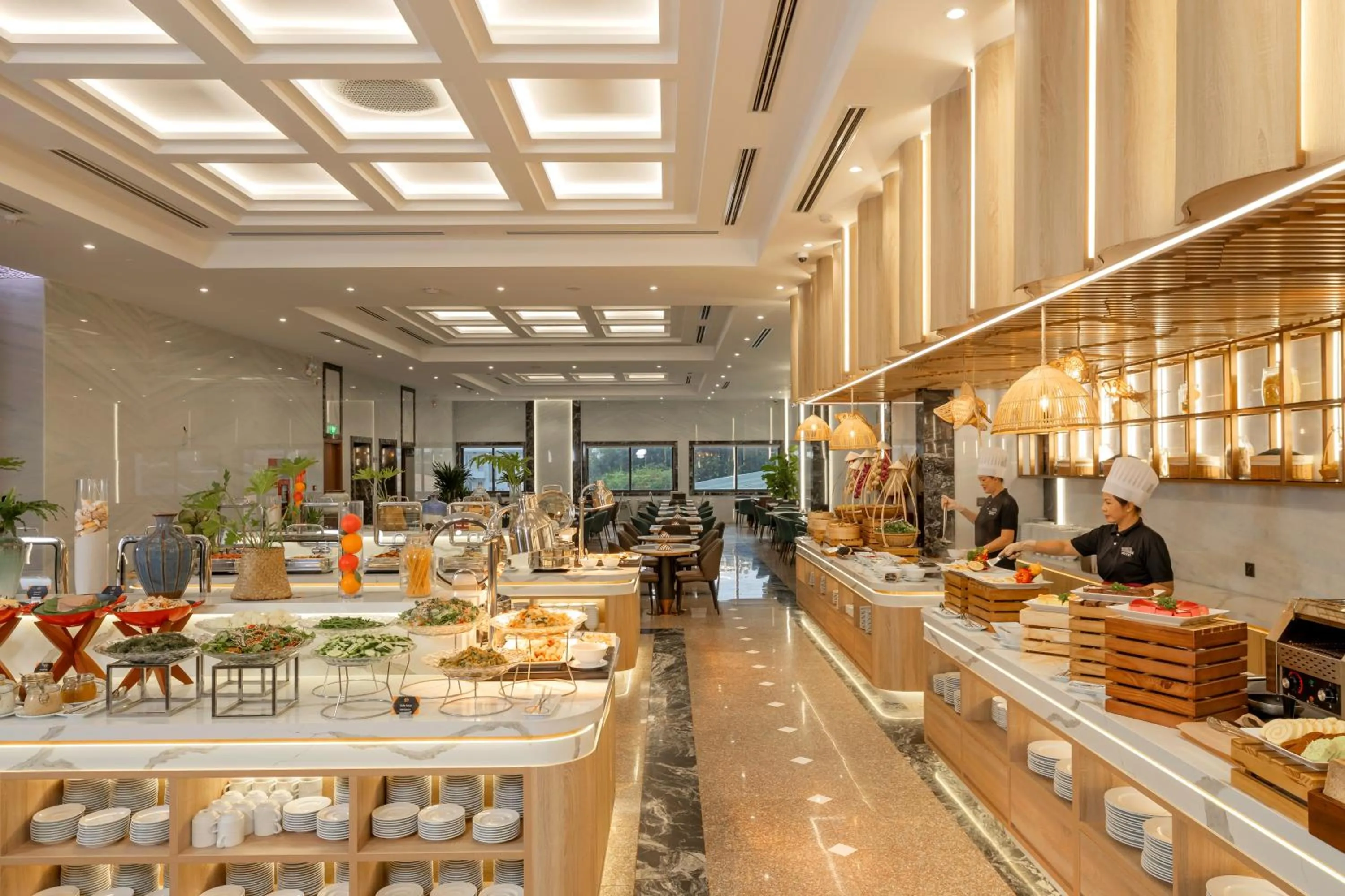 Restaurant/places to eat in PANAMA Nha Trang Hotel