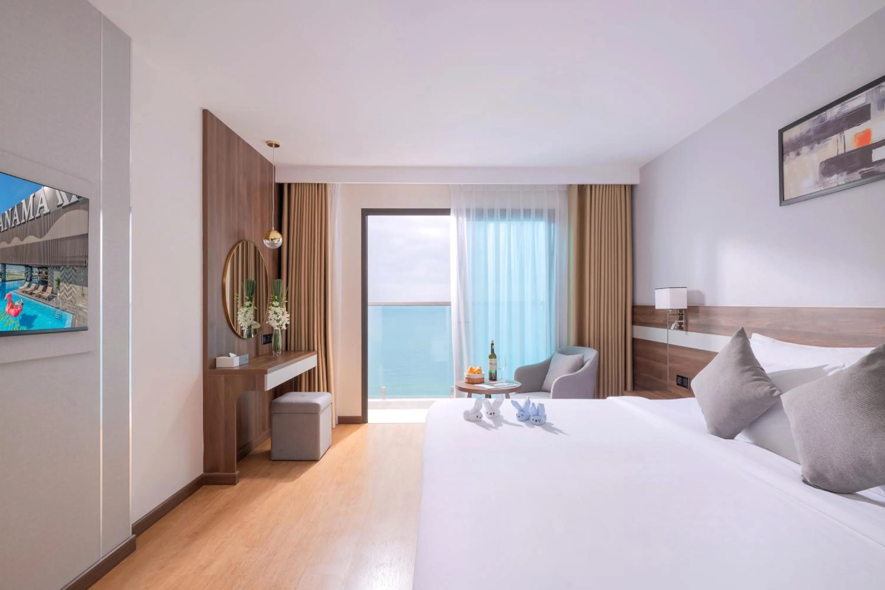 Bedroom, Bed in PANAMA Nha Trang Hotel