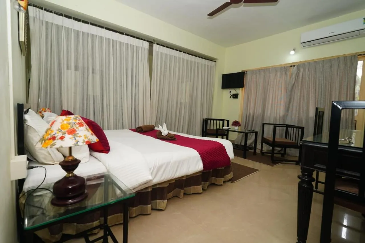 Bed in Four Seasons Guesthouse