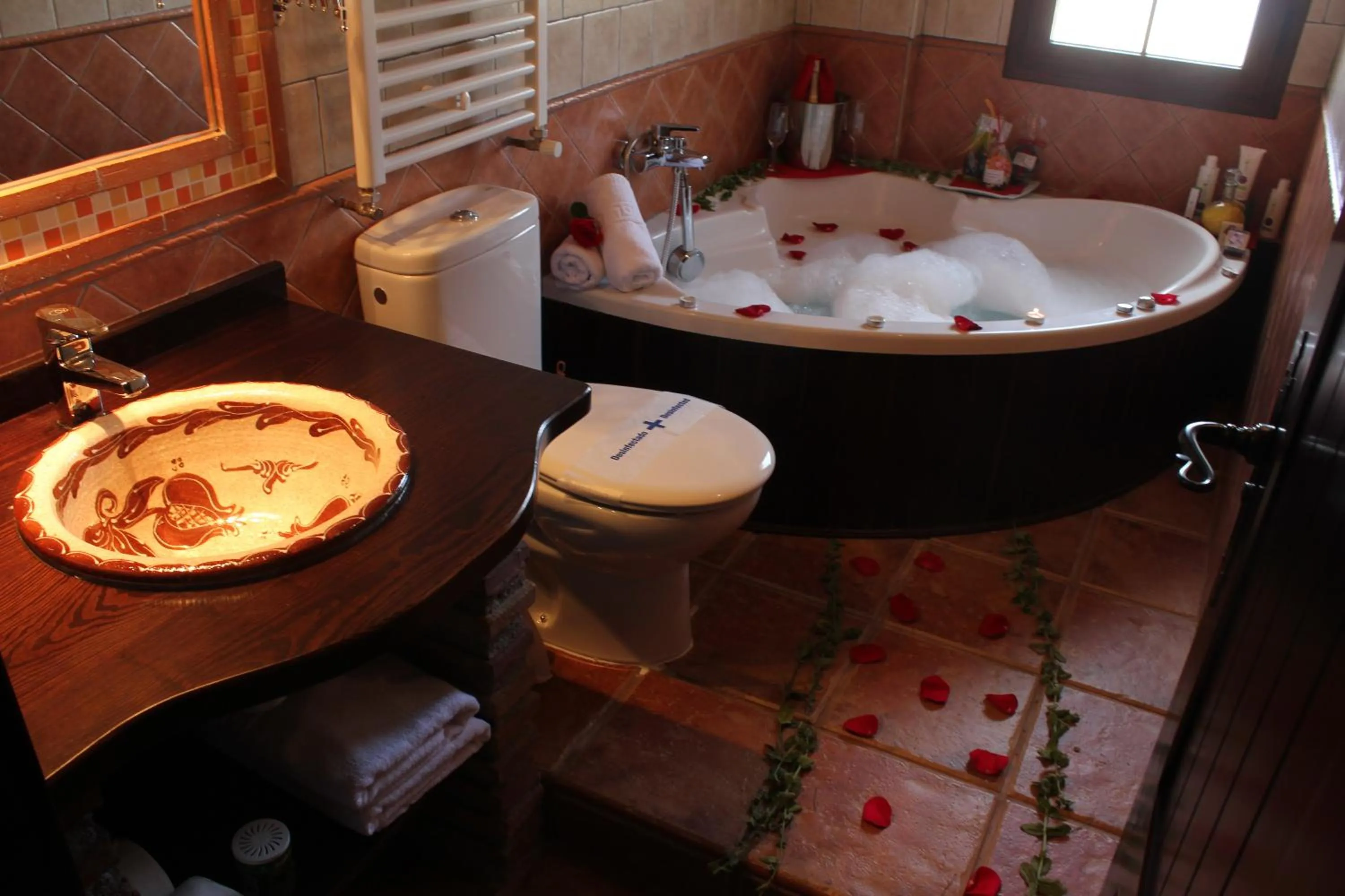 Bathroom in Hotel Rural Valle del Turrilla - Cazorlatur