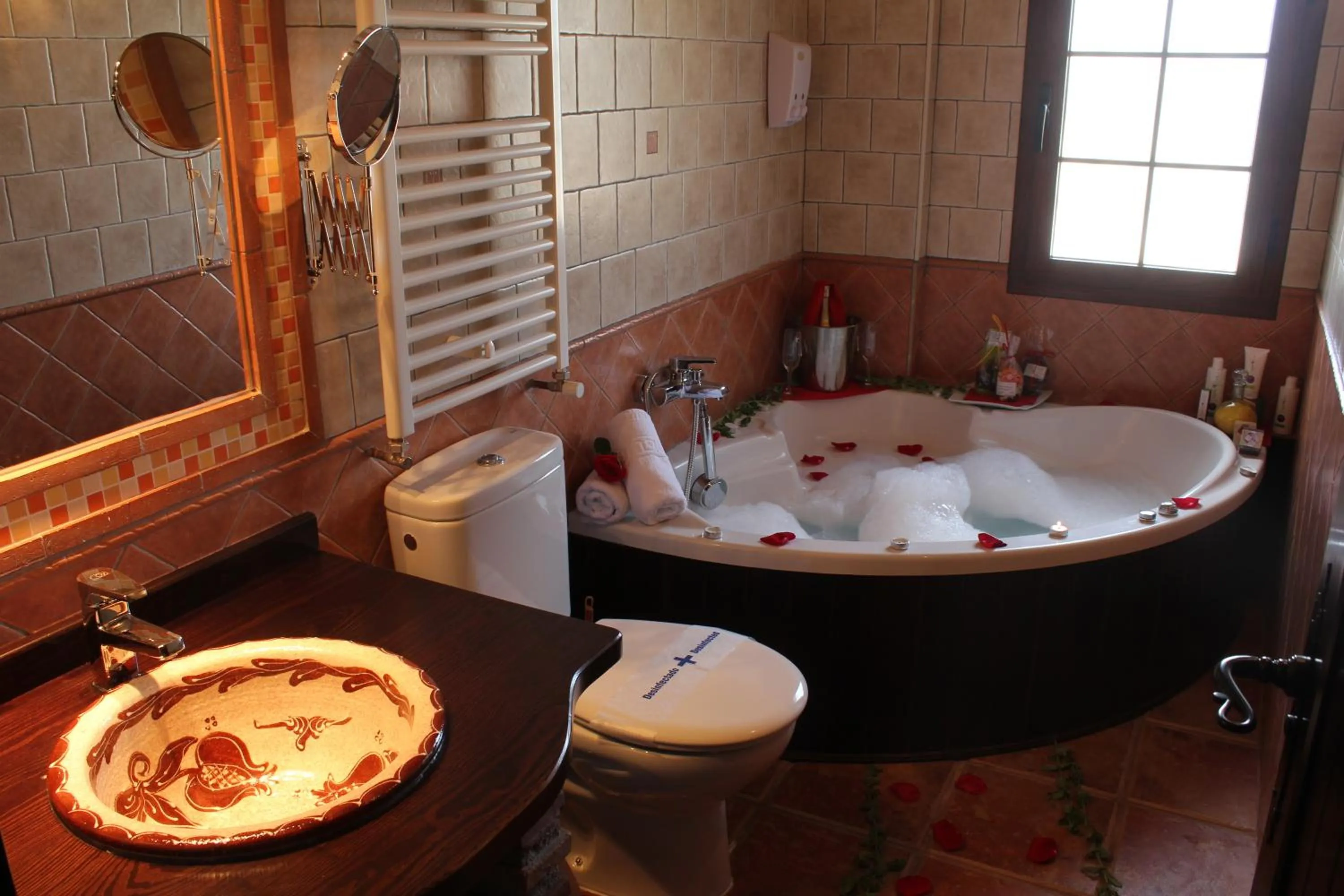 Bathroom in Hotel Rural Valle del Turrilla - Cazorlatur