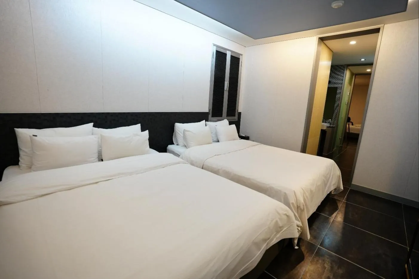 Bedroom, Bed in Shinchon Y Hotel