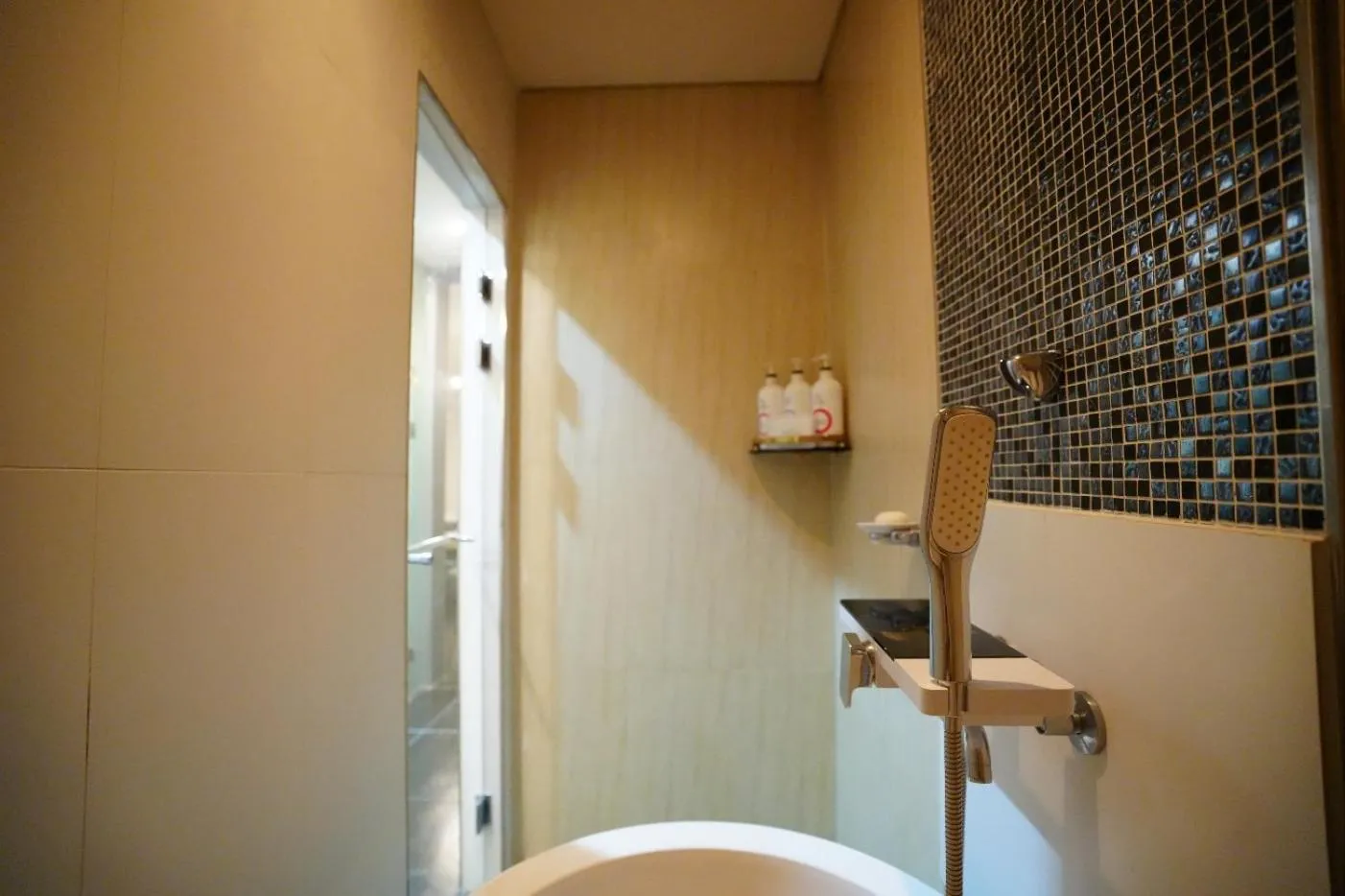 Bathroom in Shinchon Y Hotel