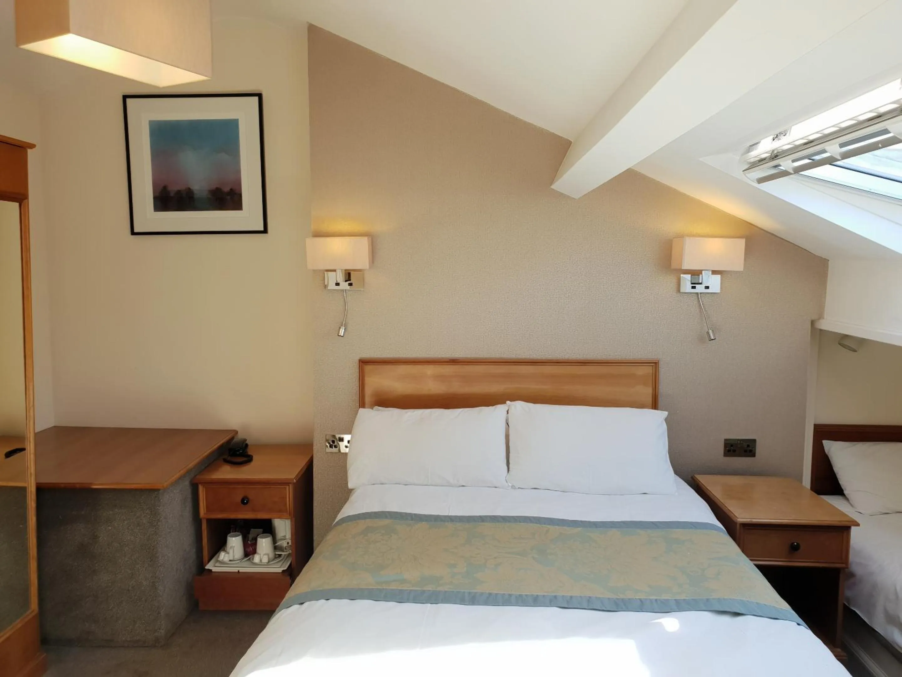 Bedroom, Bed in Victoria Park Lodge