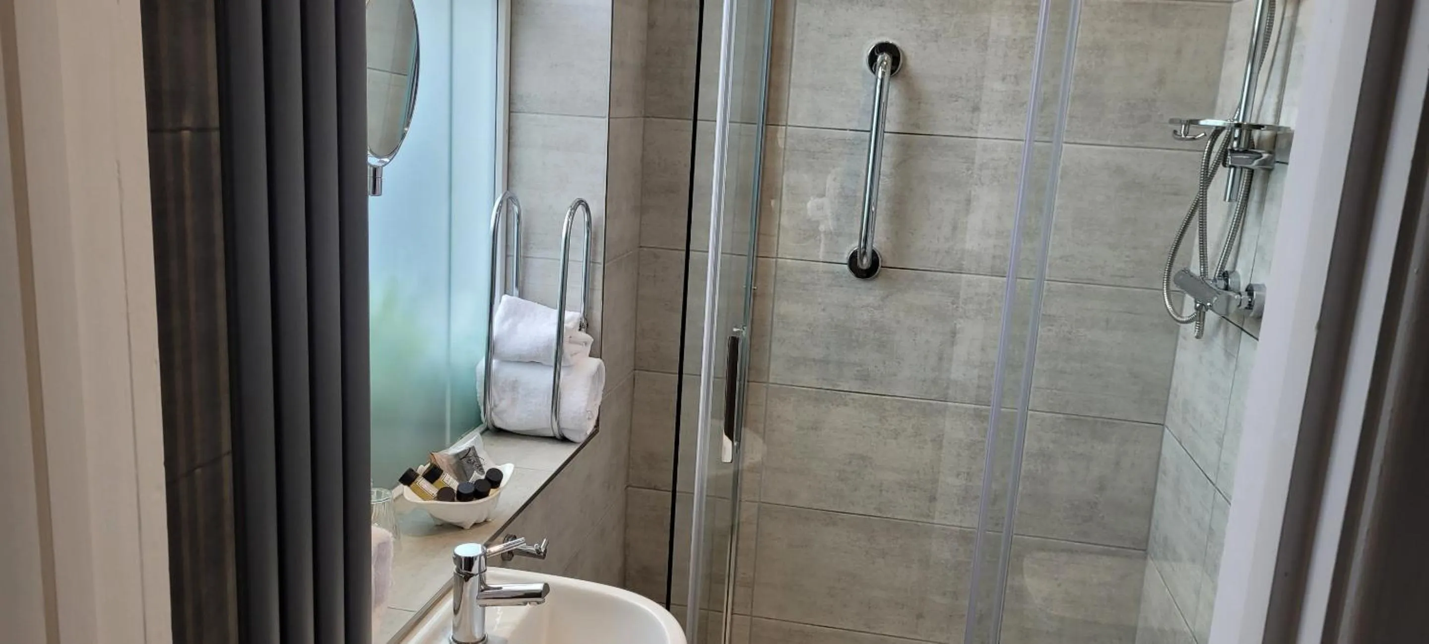 Bathroom in Victoria Park Lodge