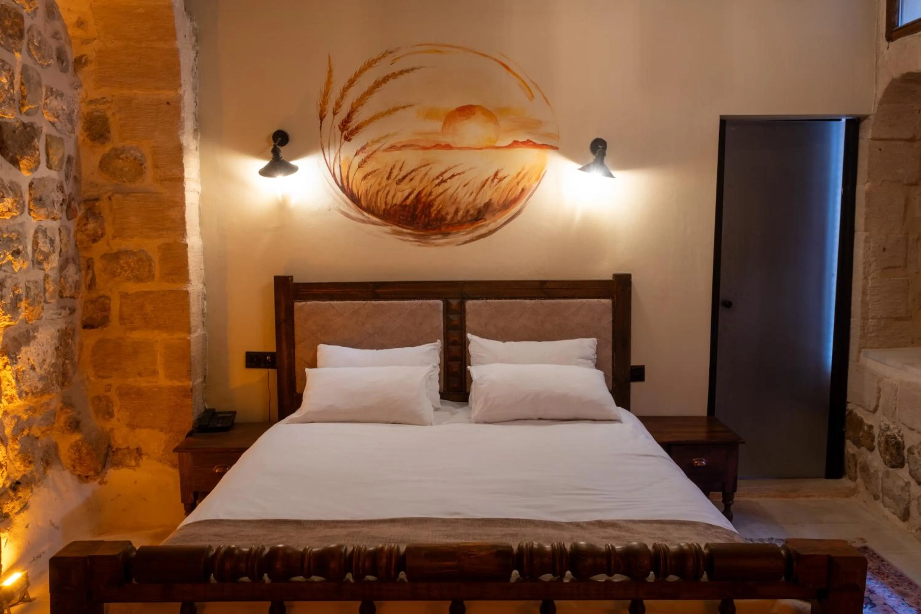 Bed in Marvel Hotel Mardin