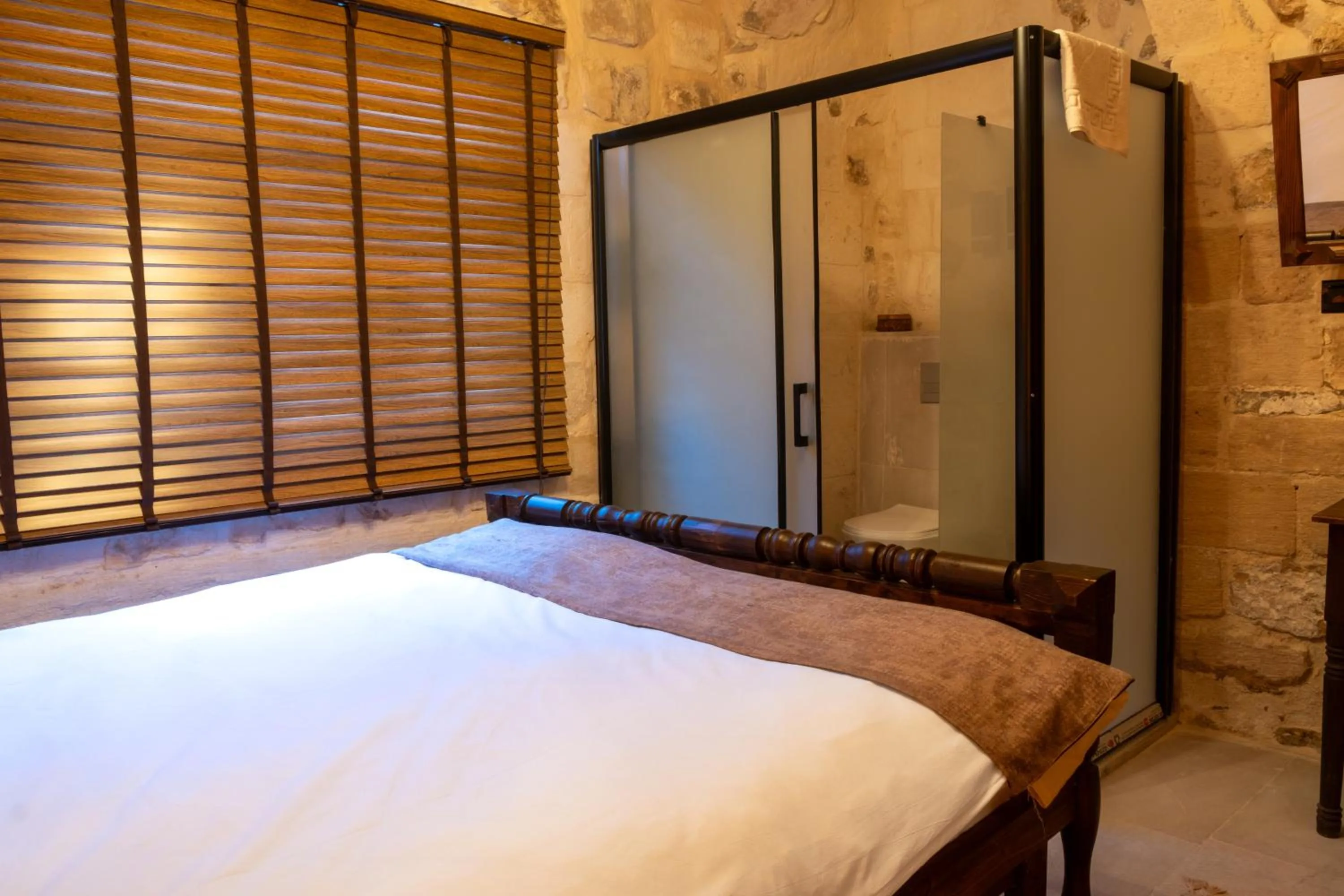 Bed in Marvel Hotel Mardin