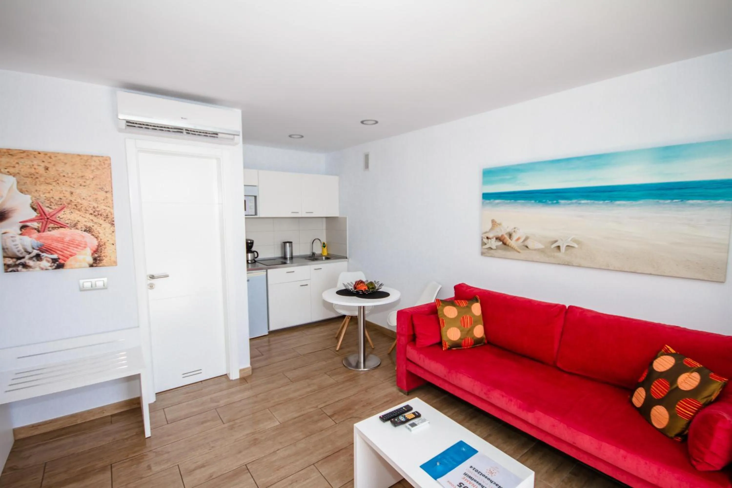 Photo of the whole room in IG Nachosol Premium Apartments by Servatur (Adults Only)