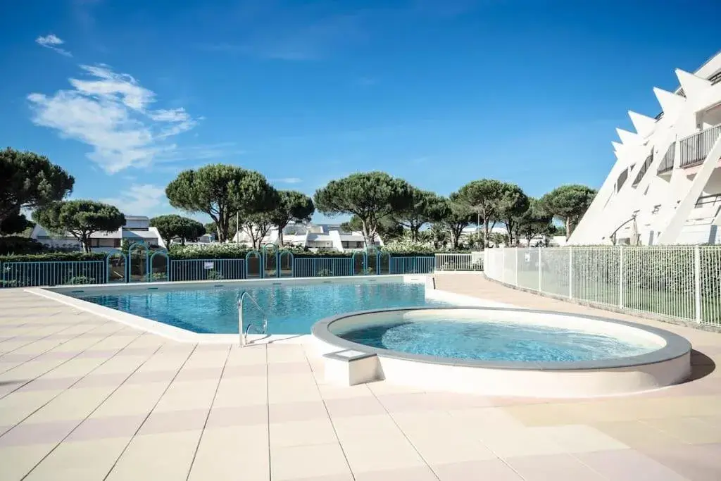 Chez Adeline - Confortable appartement avec piscine et parking Chez Adeline - Confortable appartement avec piscine et parking
