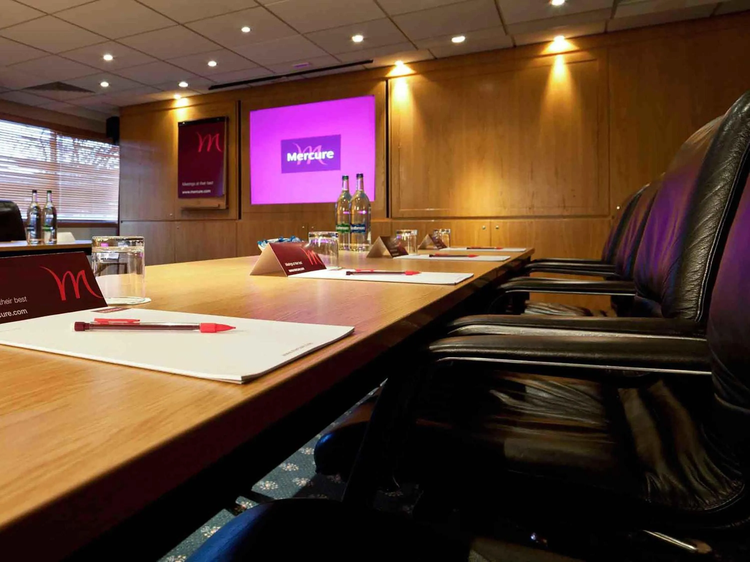 Business facilities in Mercure Livingston Hotel