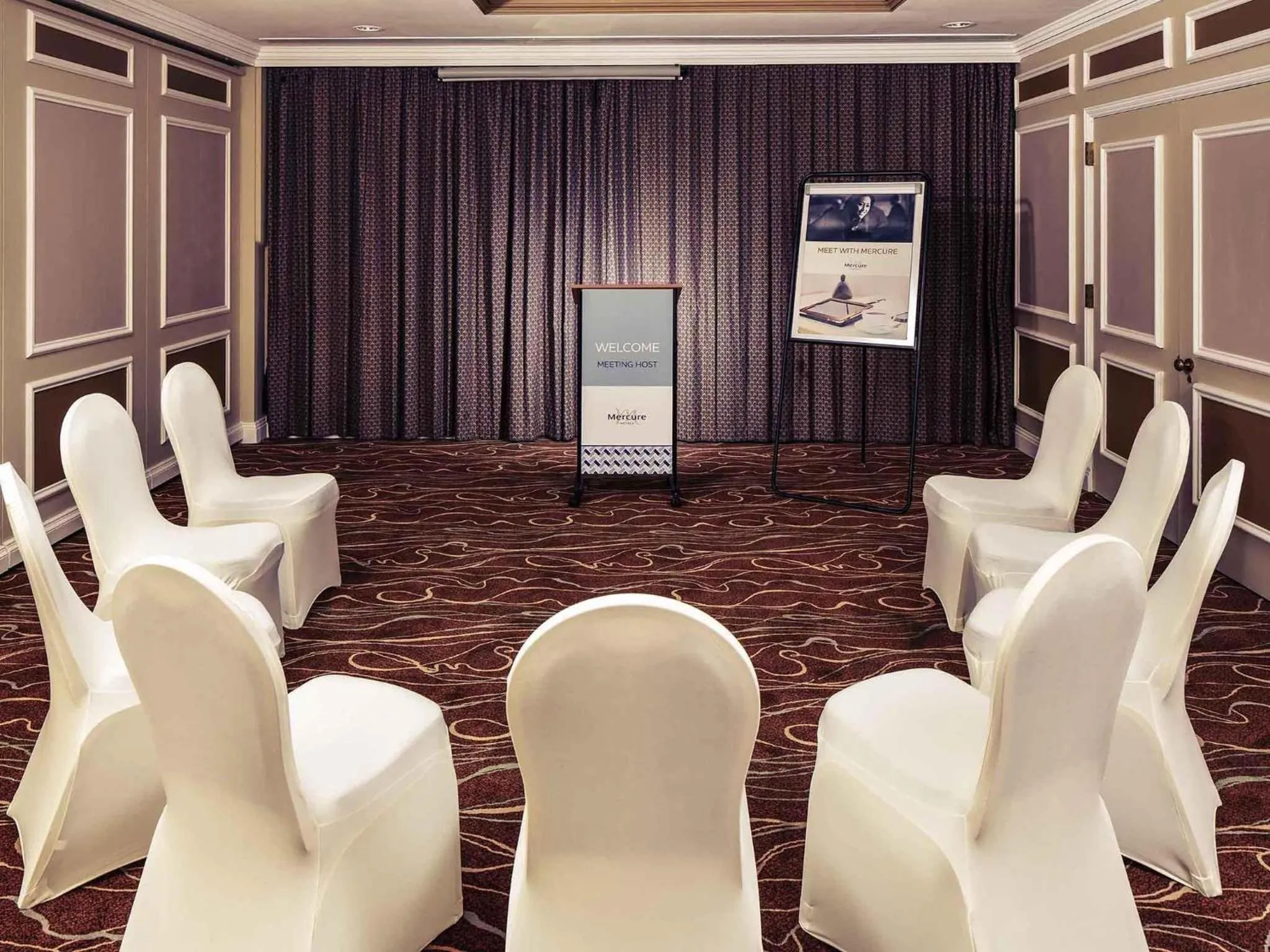 Meeting/conference room in Mercure Livingston Hotel