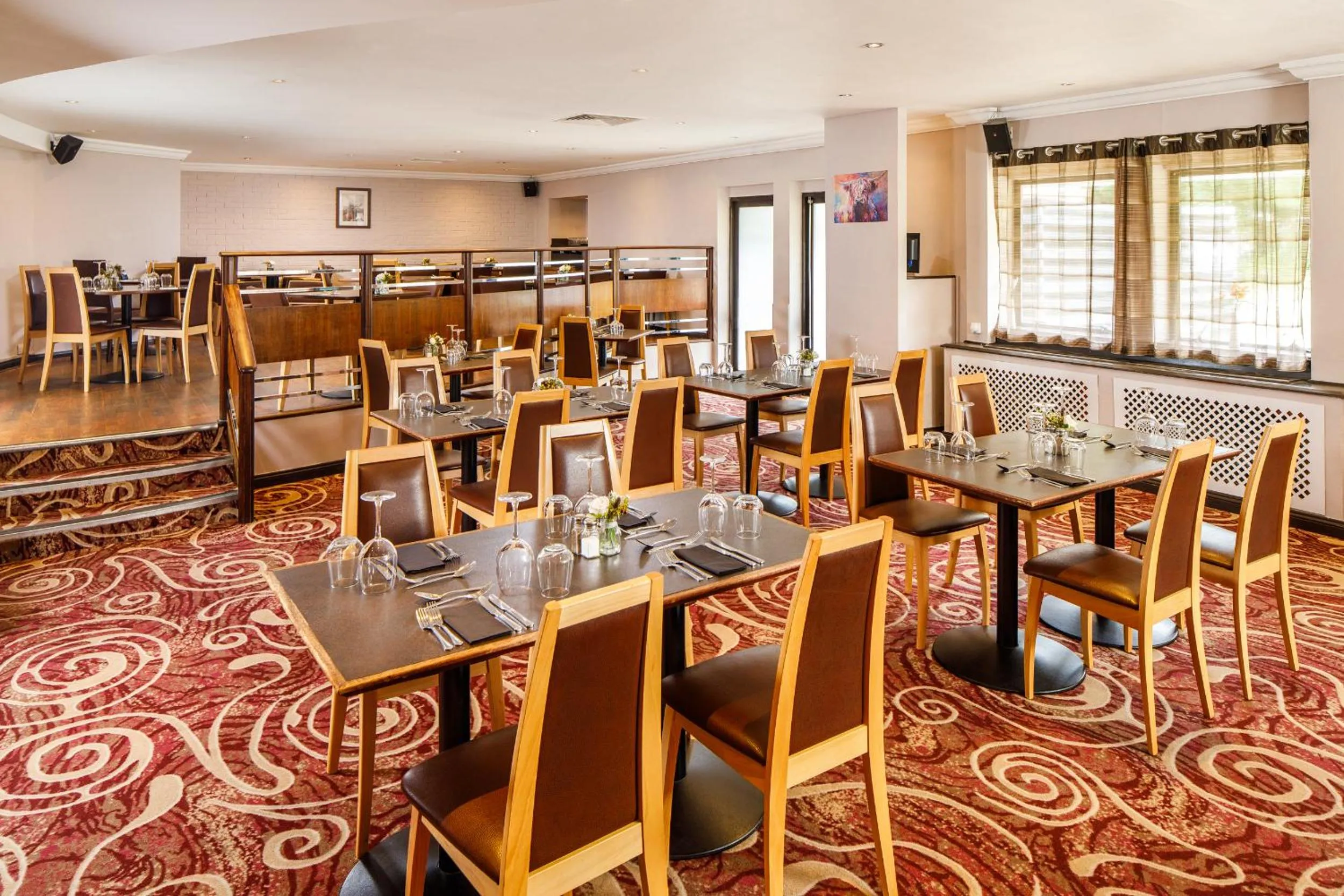 Restaurant/places to eat in Mercure Livingston Hotel