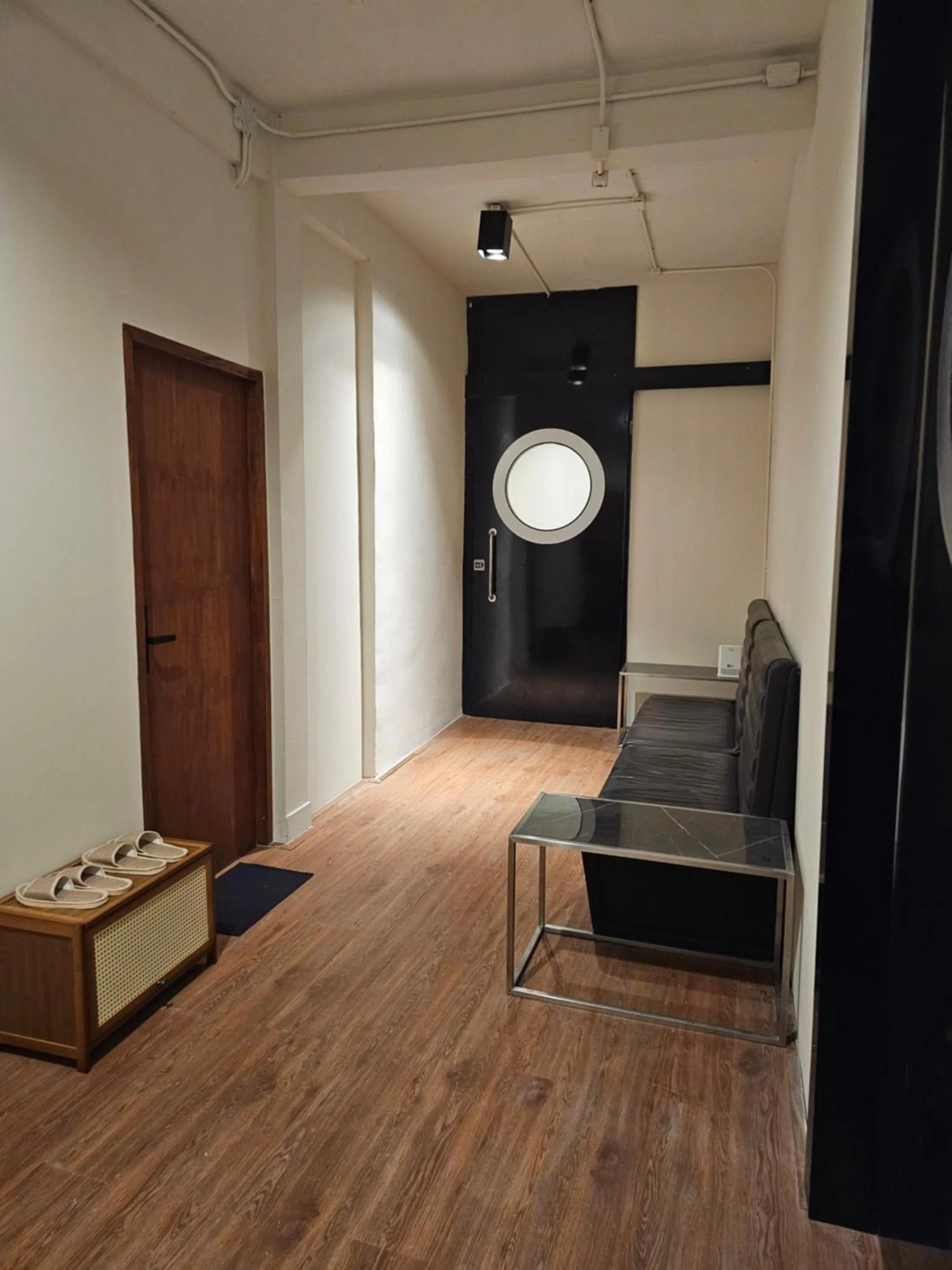 Seating area in Yaowarat Stay