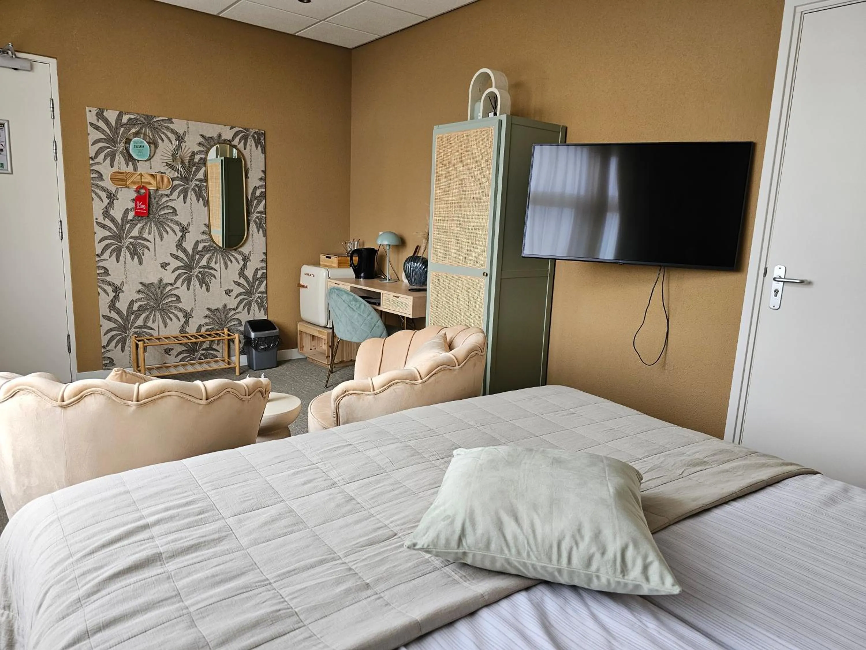 Bed in Hotel Restaurant Solskin