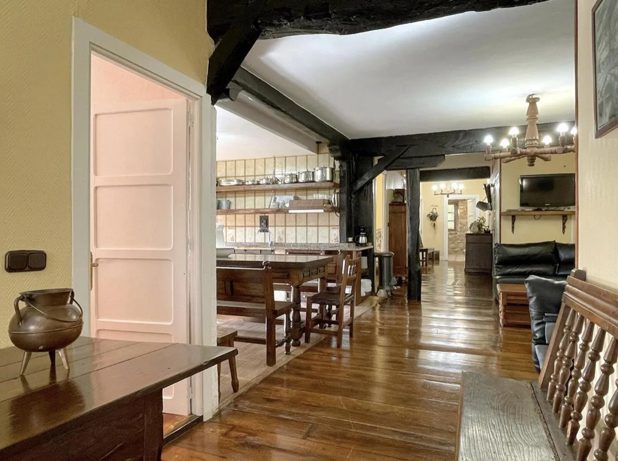 Kitchen or kitchenette in Casa Rural Iratxeko-Berea