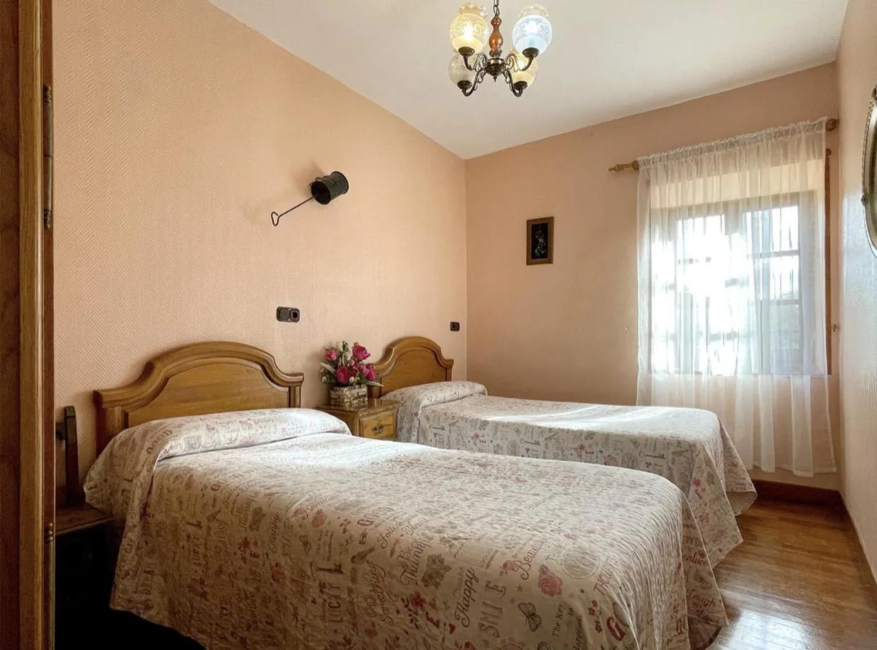 Photo of the whole room in Casa Rural Iratxeko-Berea