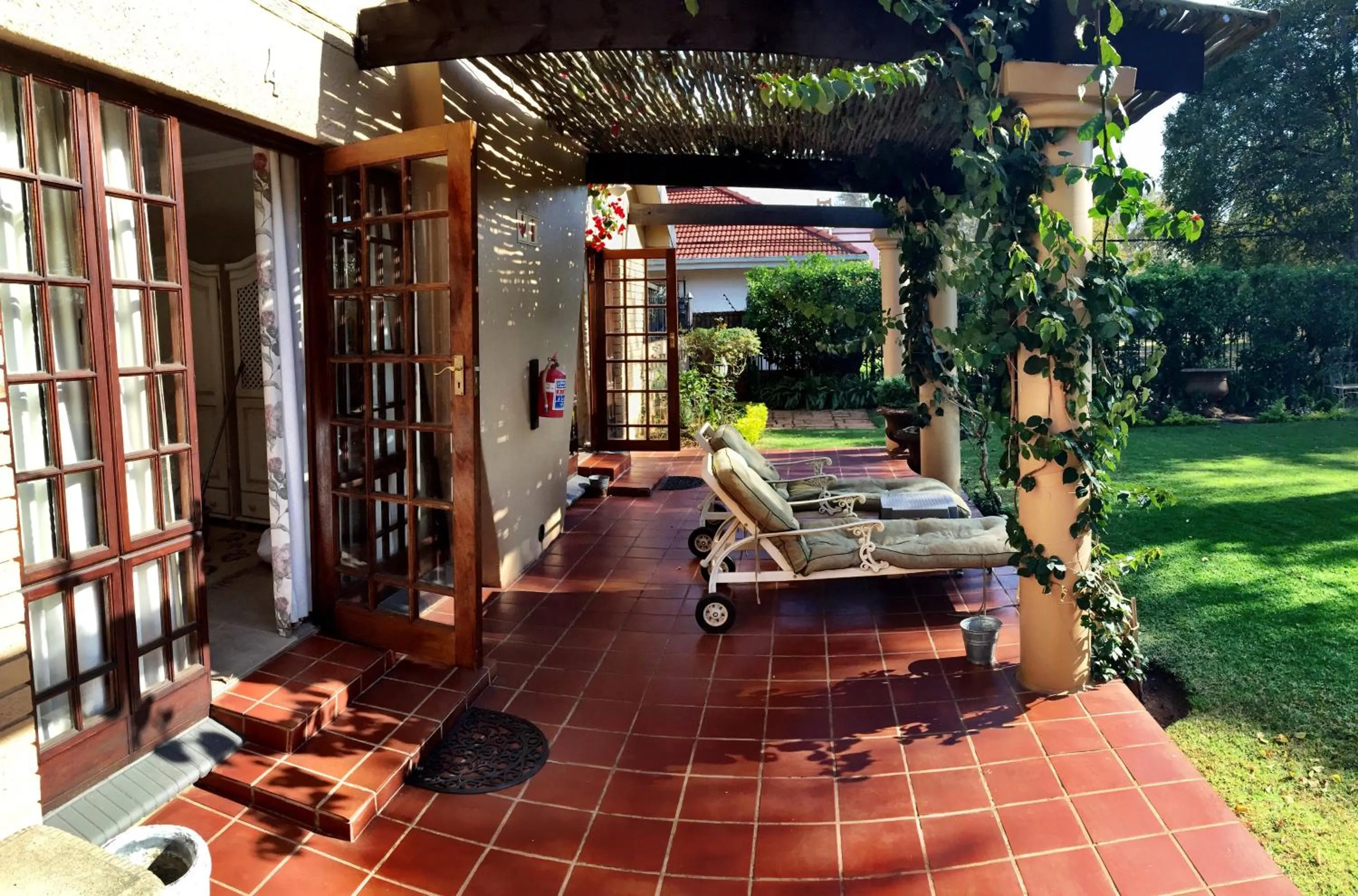 Balcony/Terrace in MacGregors Guest House