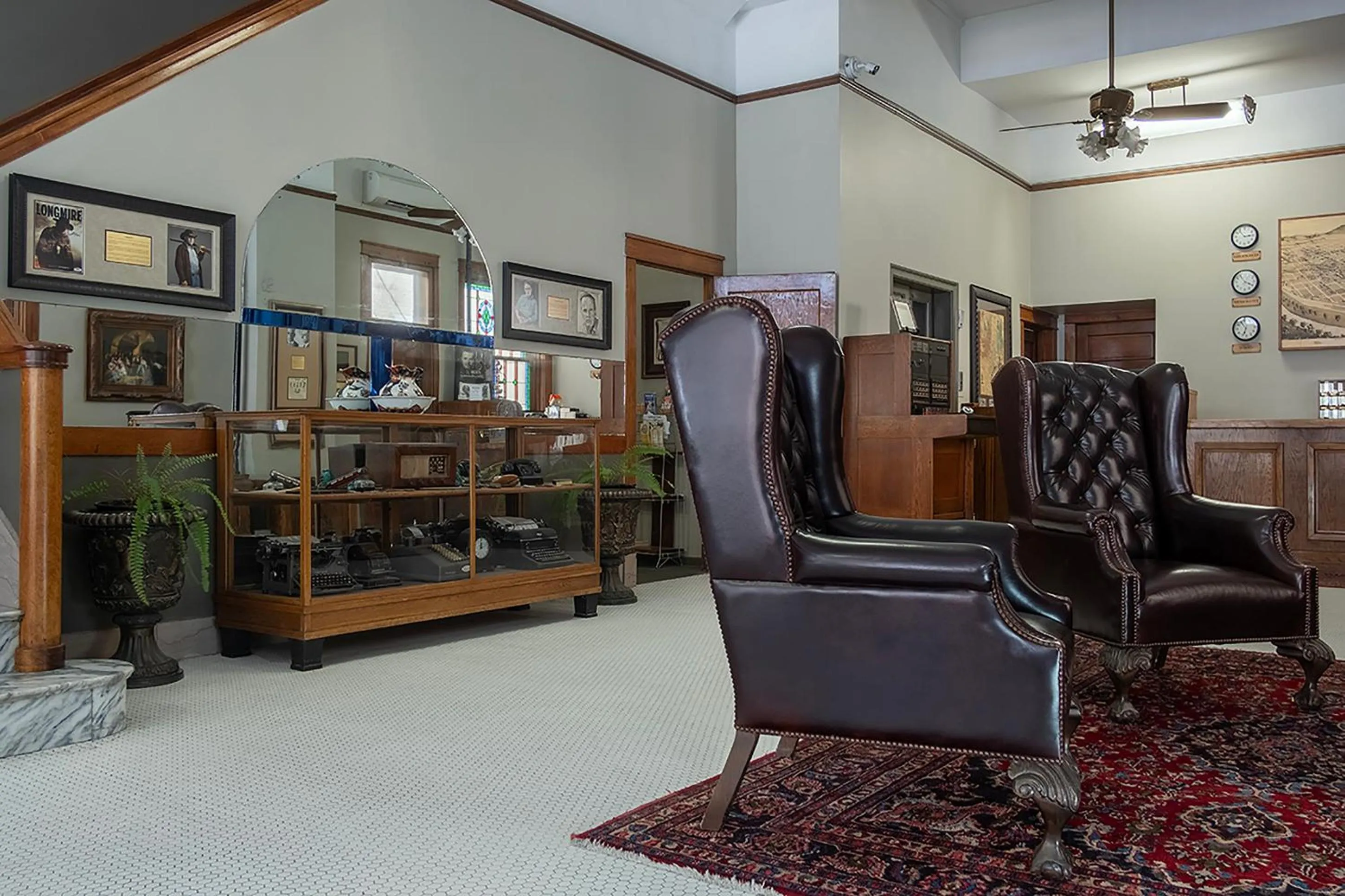 Lobby or reception in Gardner Hotel & Hostel