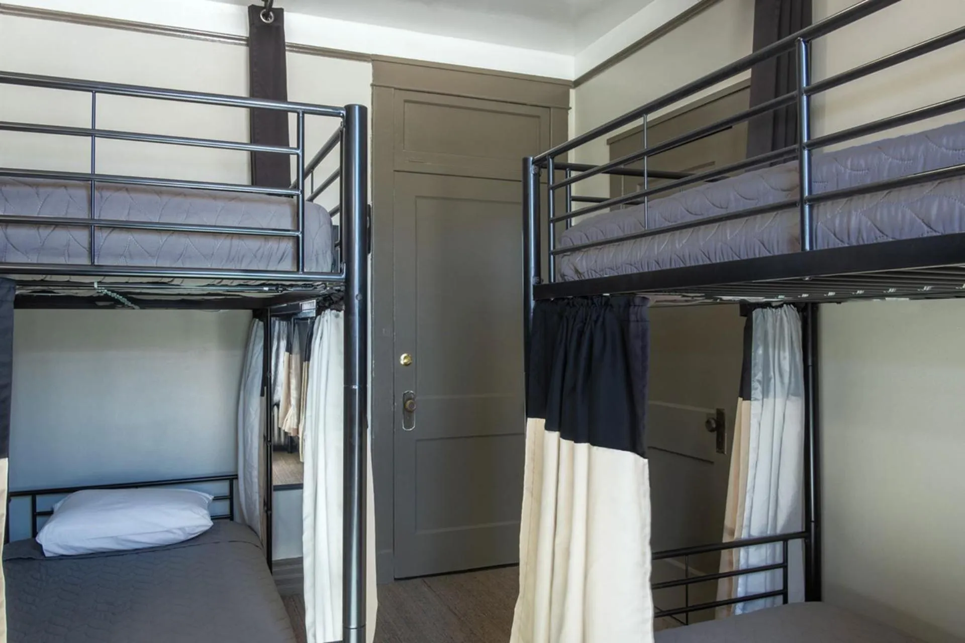 Photo of the whole room, Bed in Gardner Hotel & Hostel