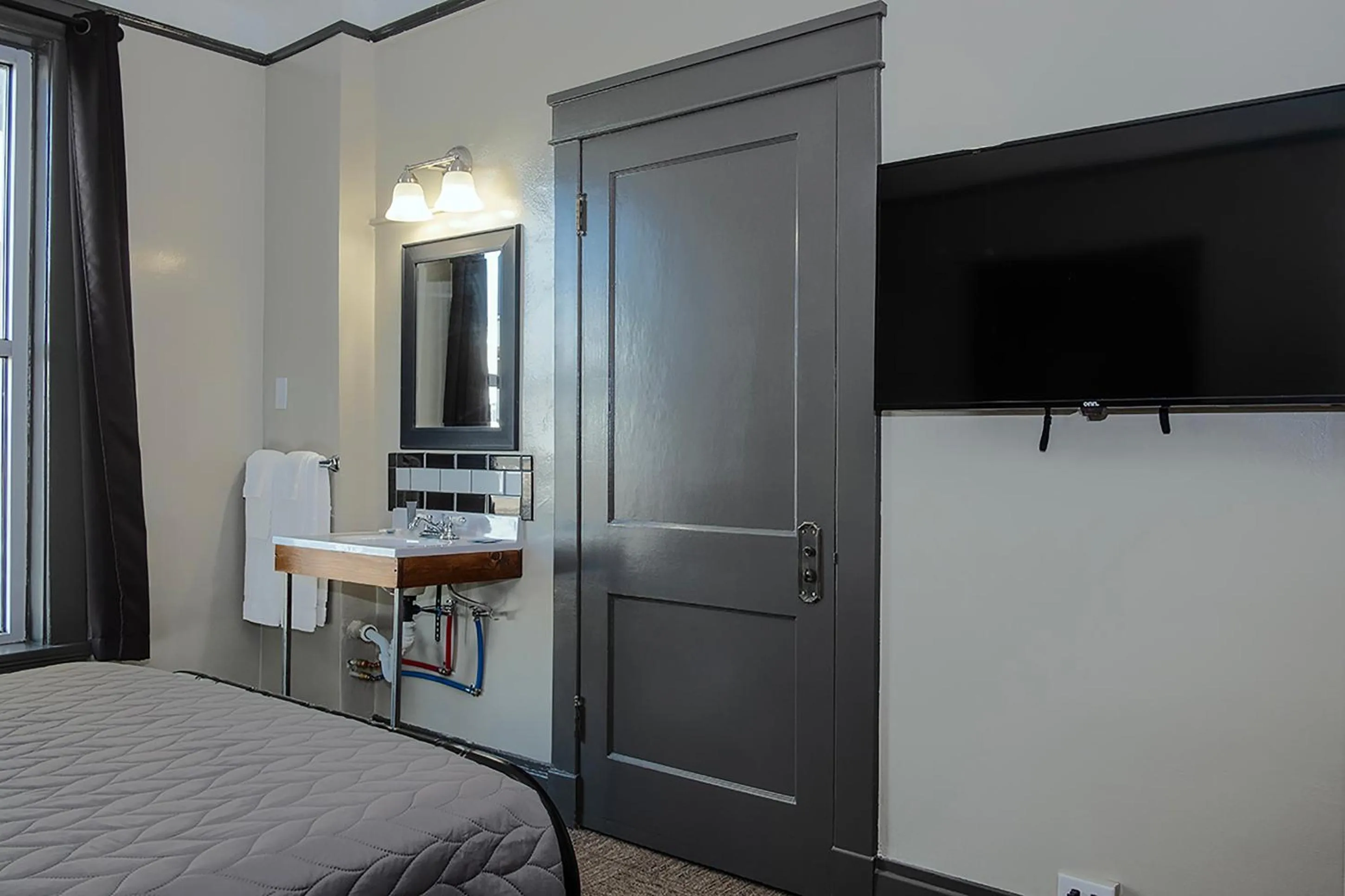 Bed in Gardner Hotel & Hostel