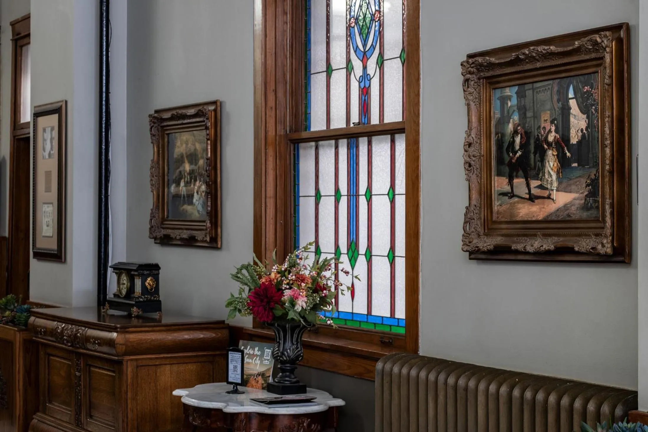 Lobby or reception in Gardner Hotel & Hostel