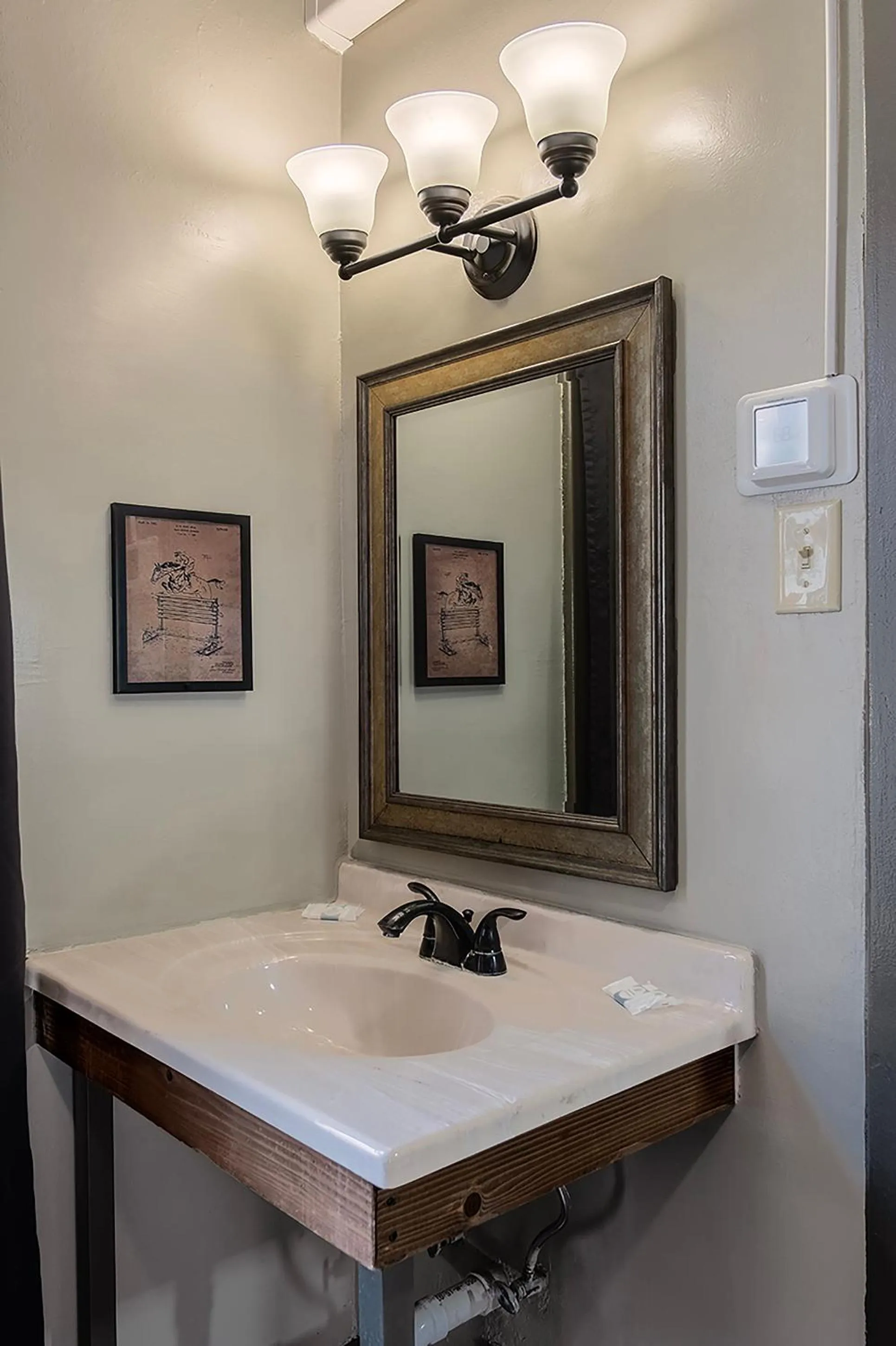 Bathroom in Gardner Hotel & Hostel