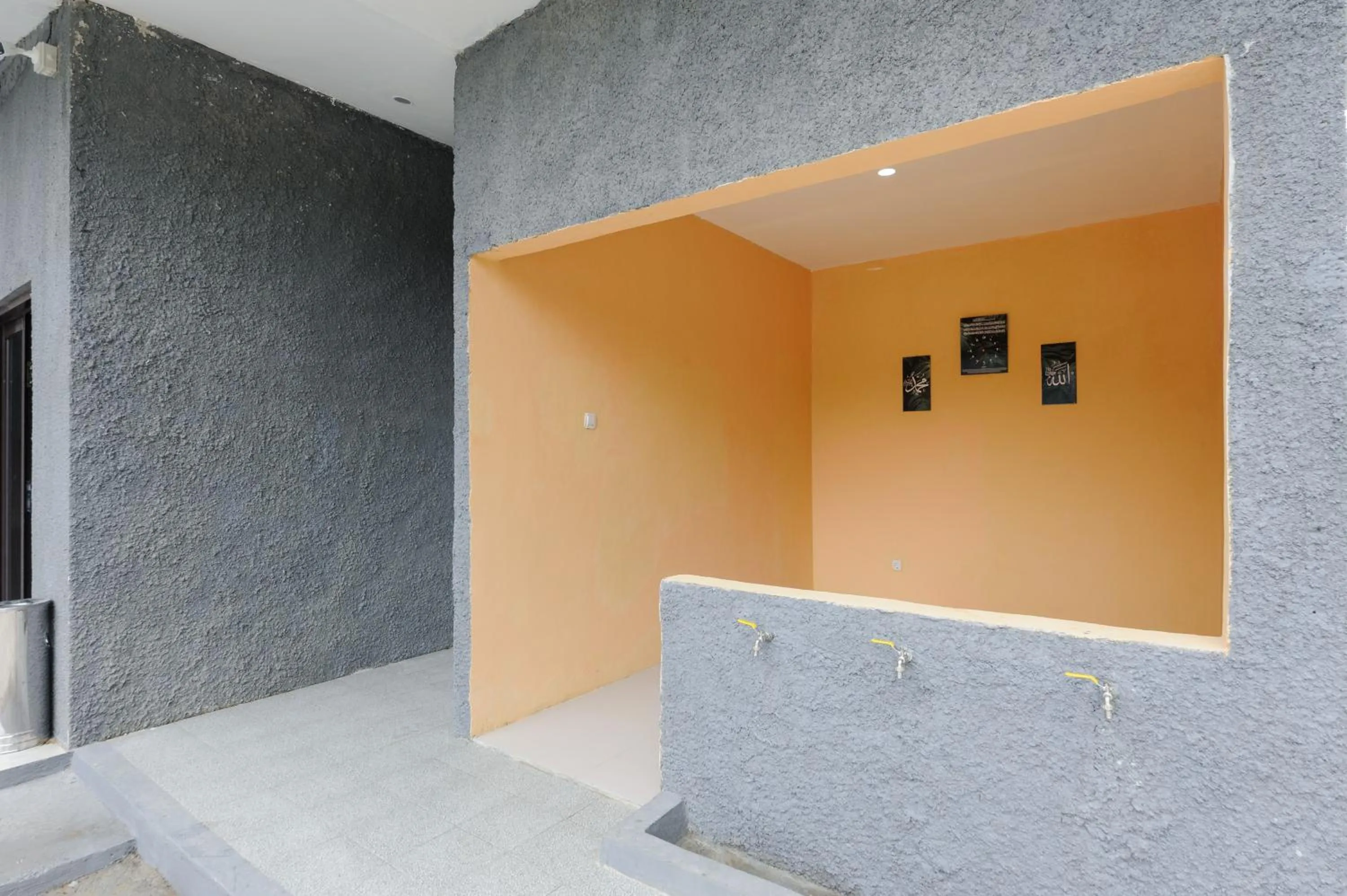 Property building in Sans Hotel Cibanteng Dramaga Bogor