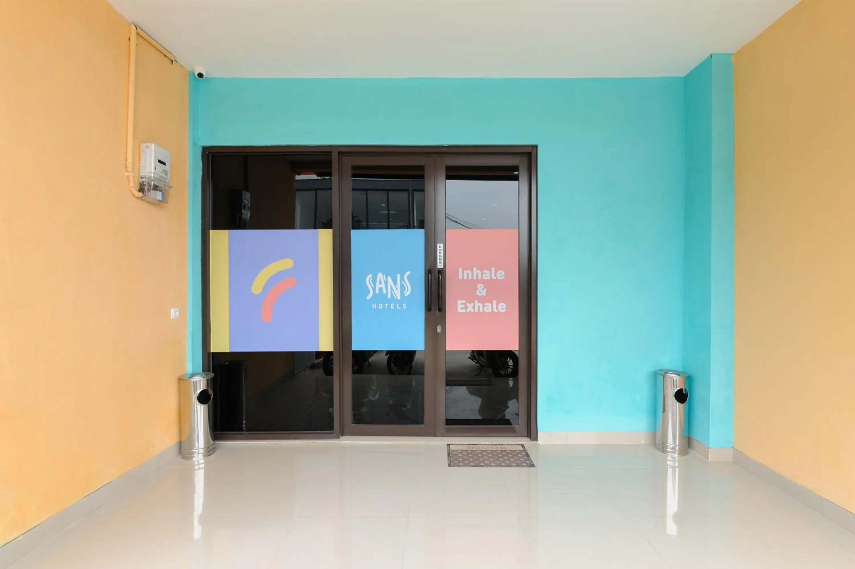 Facade/entrance in Sans Hotel Cibanteng Dramaga Bogor