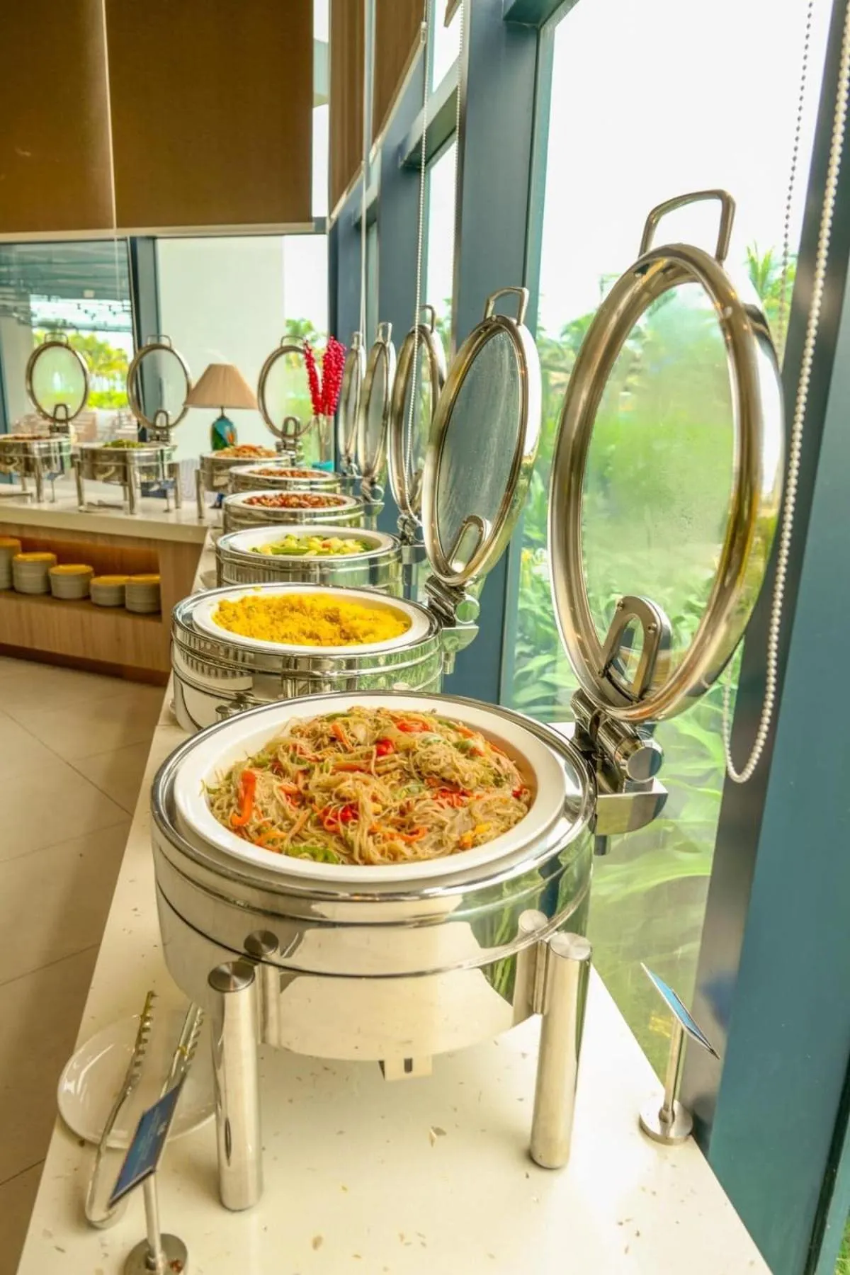 Restaurant/places to eat in The Oceanfront Apartment At Cam Ranh