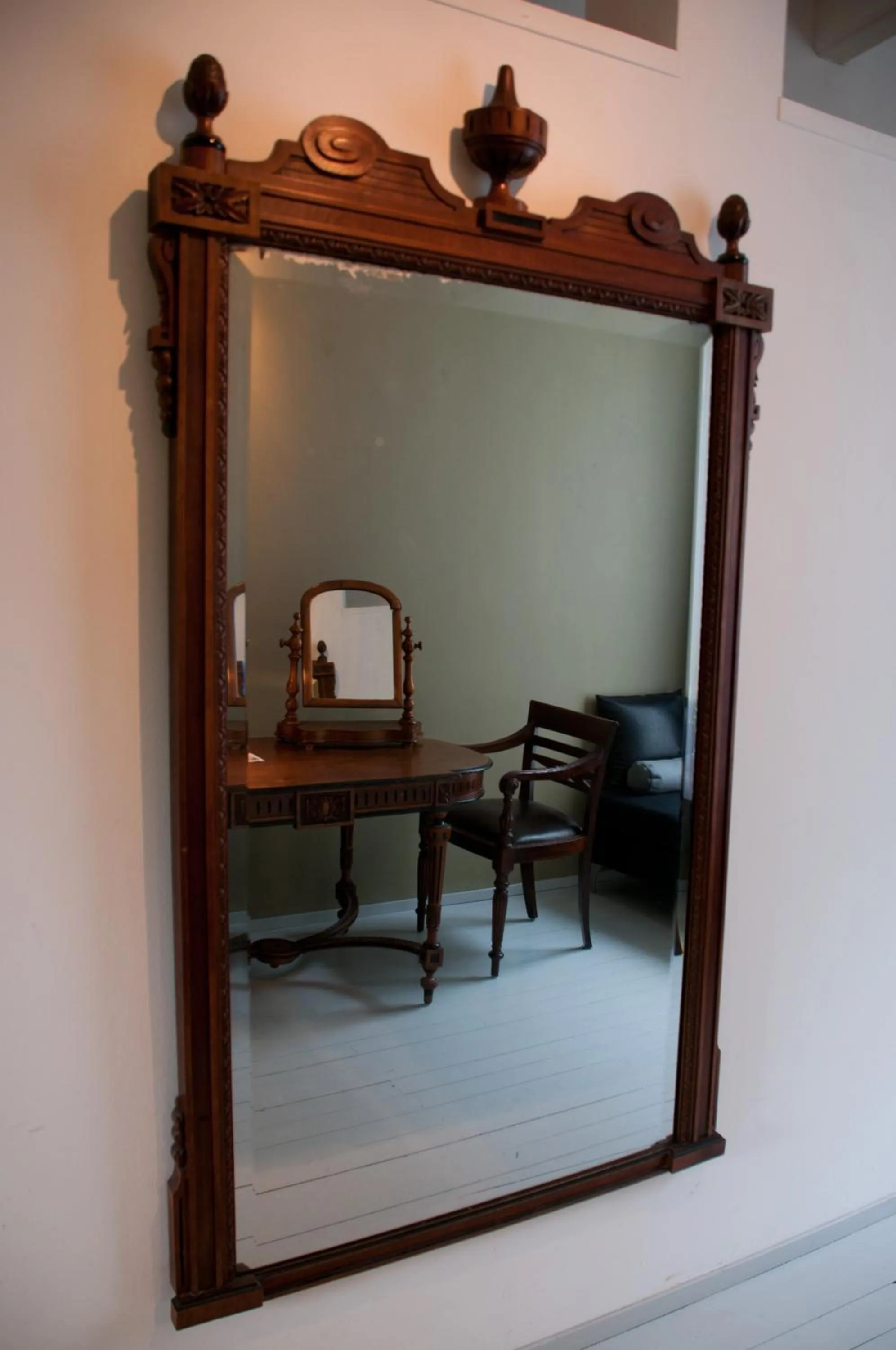 Decorative detail in Bed & Breakfast WestViolet