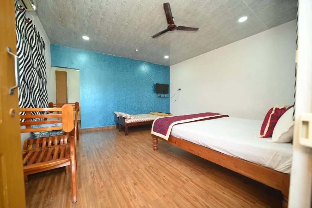 Bed in SIPAYI RESORT COORG