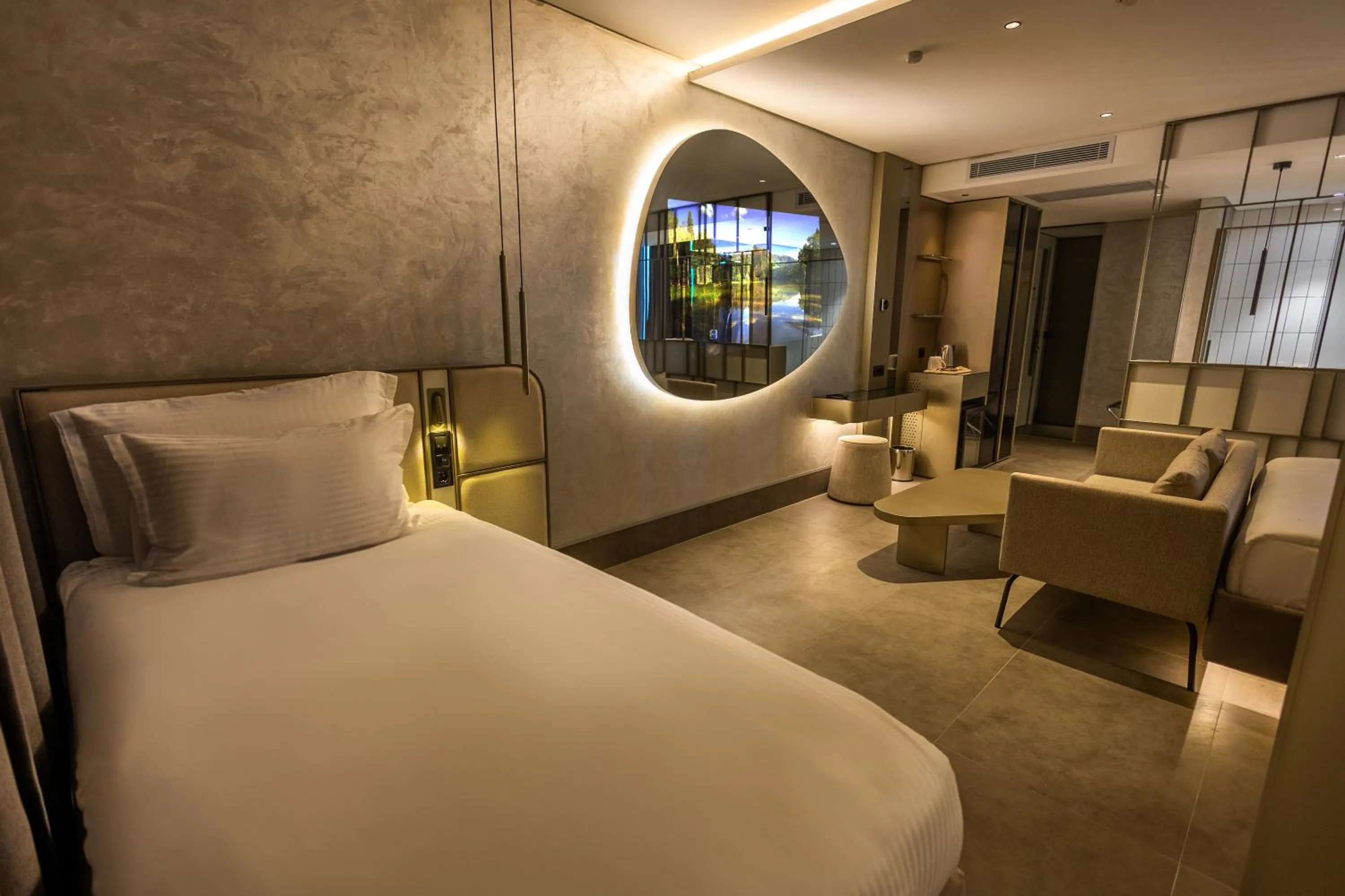 Bed in Four Hills Hotel