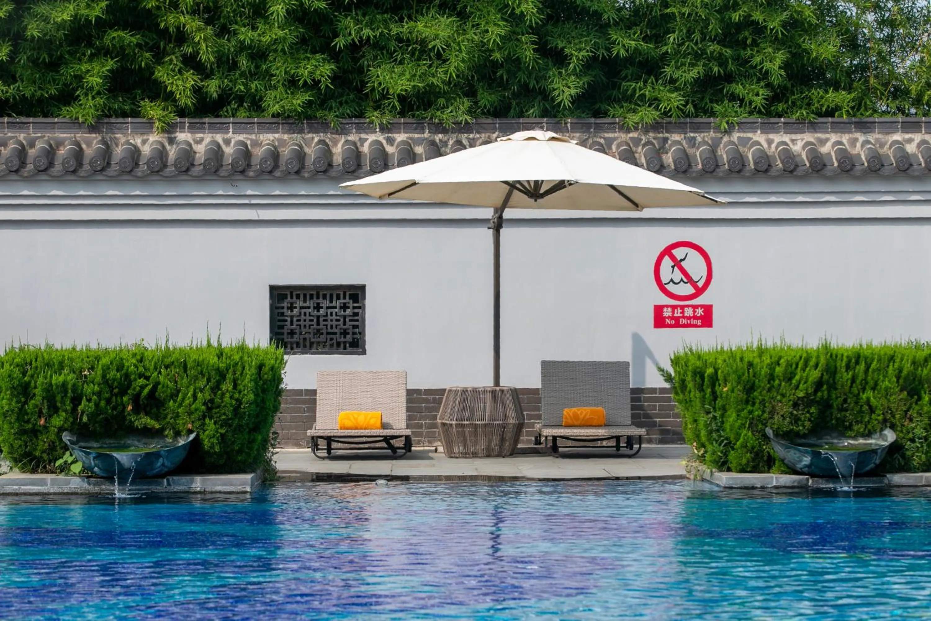 Swimming pool in Angsana Xi'an Lintong