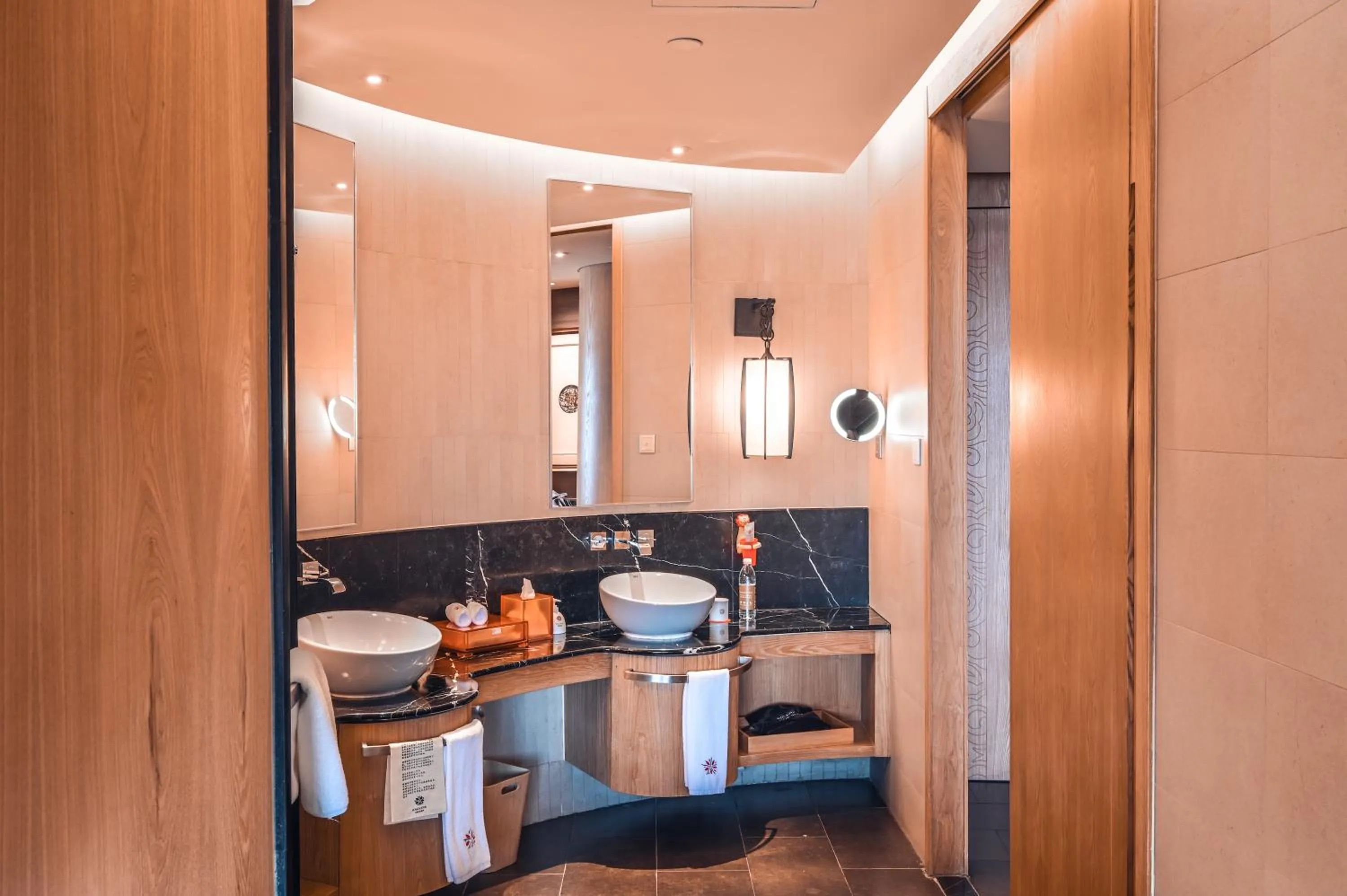 Toilet, Bathroom in Angsana Xian Lintong Hotel