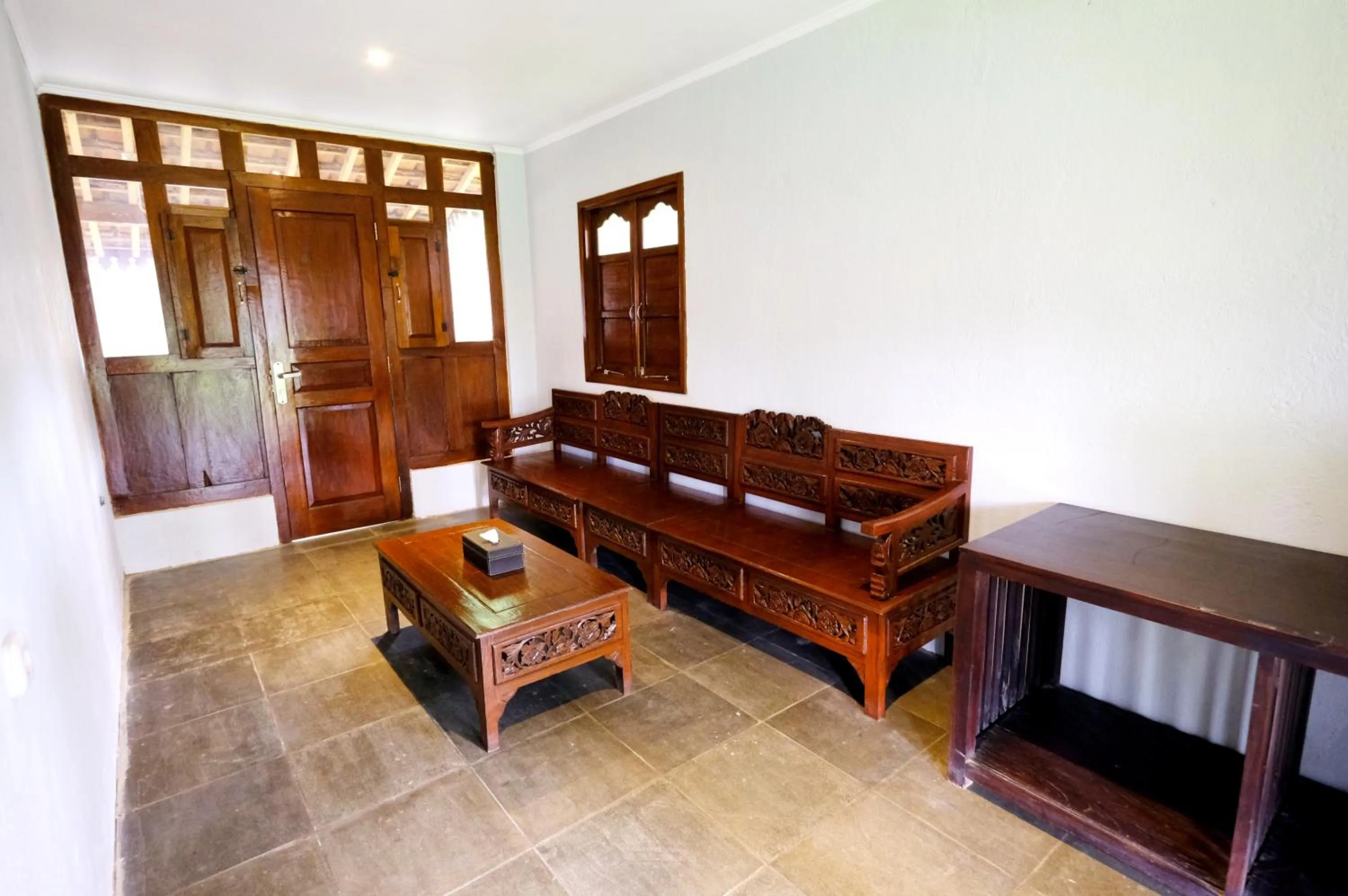 Living room in The Nalaya Hotel & Resto