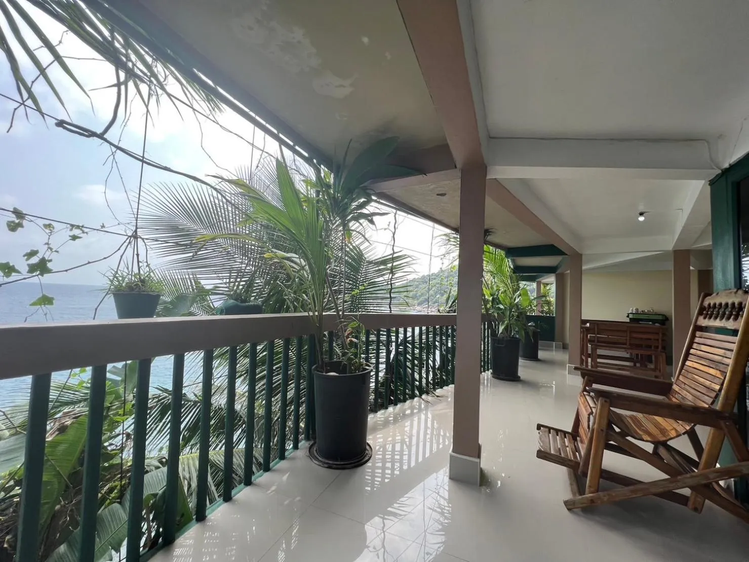 Hin Wong Apartments Dive & Snorkel Resort