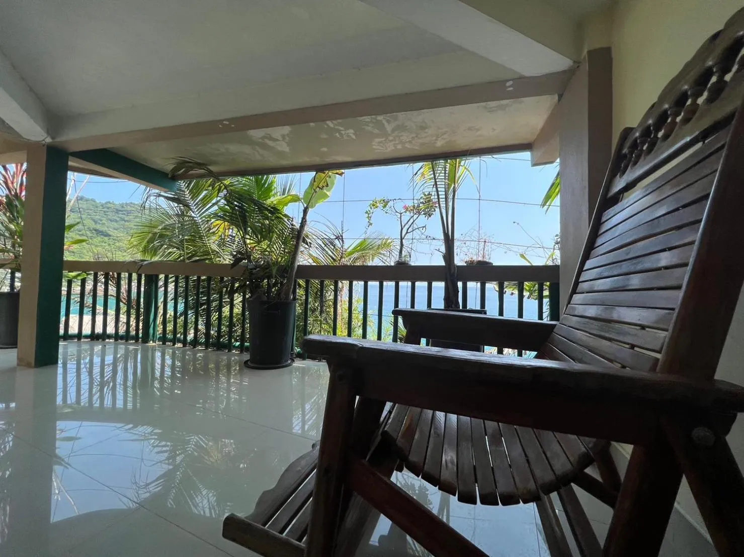 Hin Wong Apartments Dive & Snorkel Resort