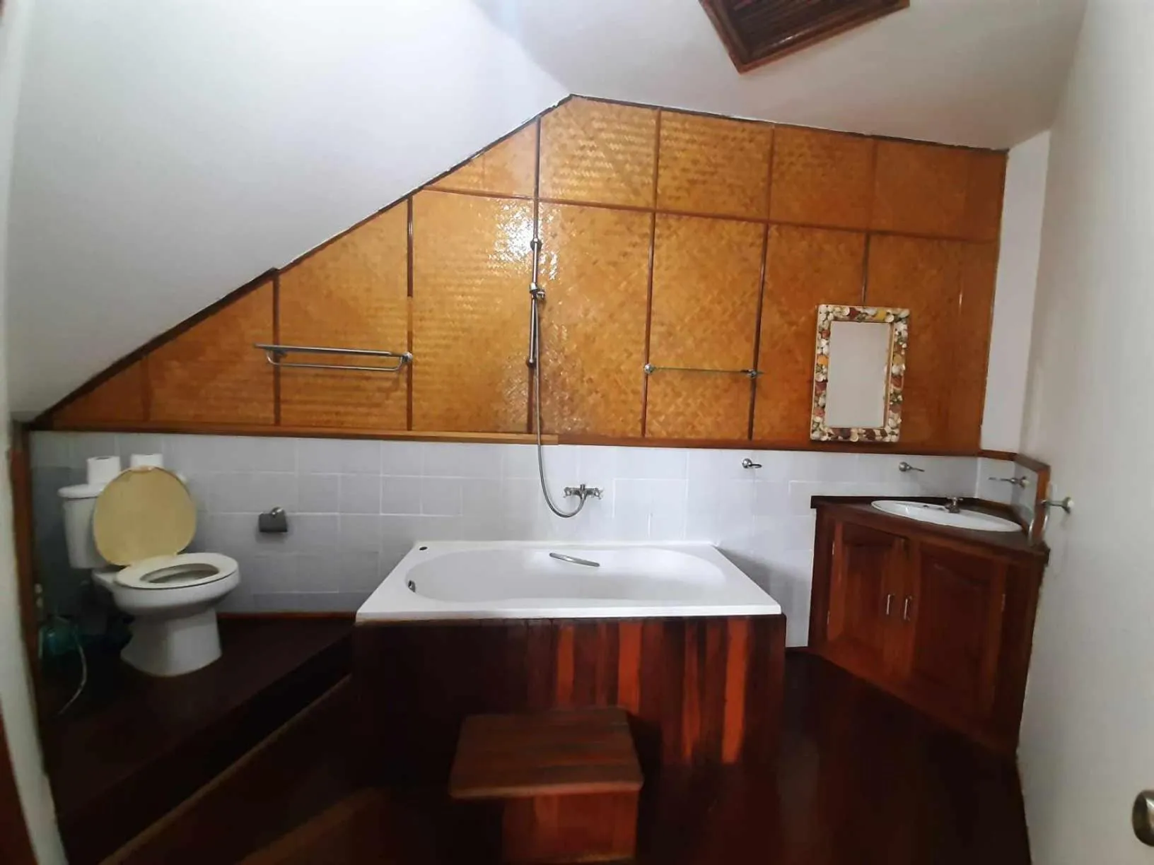 Hin Wong Apartments Dive & Snorkel Resort