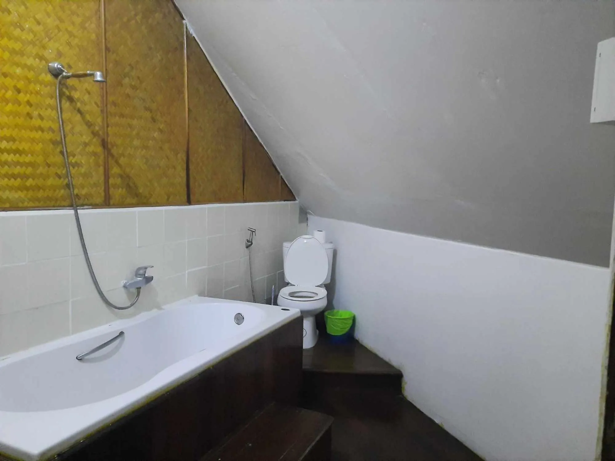 Hin Wong Apartments Dive & Snorkel Resort