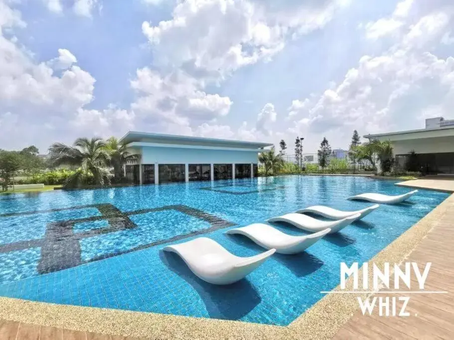 Couple Suite Trader Garden Pool View #16 Couple Suite Trader Garden Pool View #16