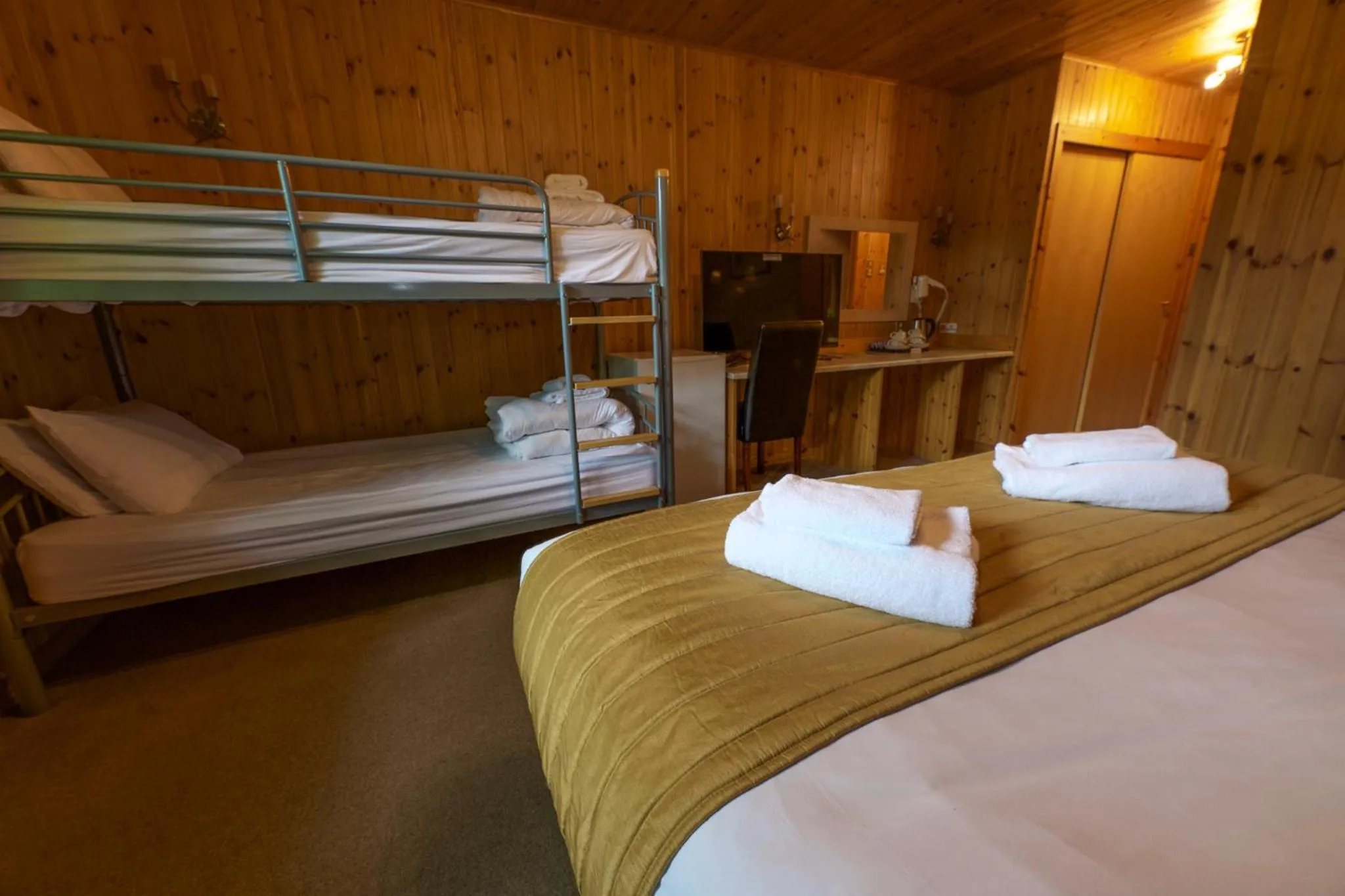 Bed in Loch Ness Drumnadrochit Hotel