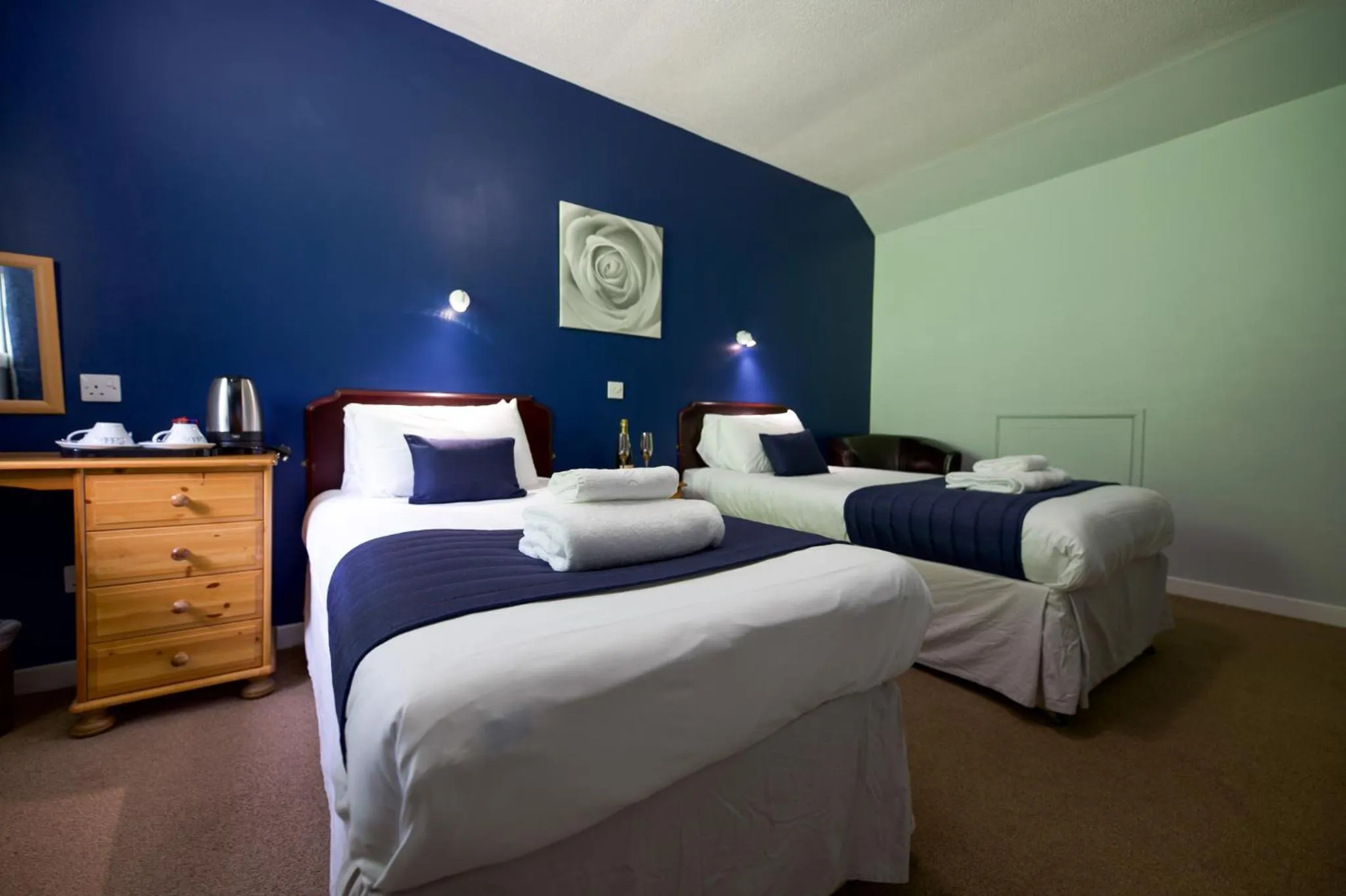 Bed in Loch Ness Drumnadrochit Hotel