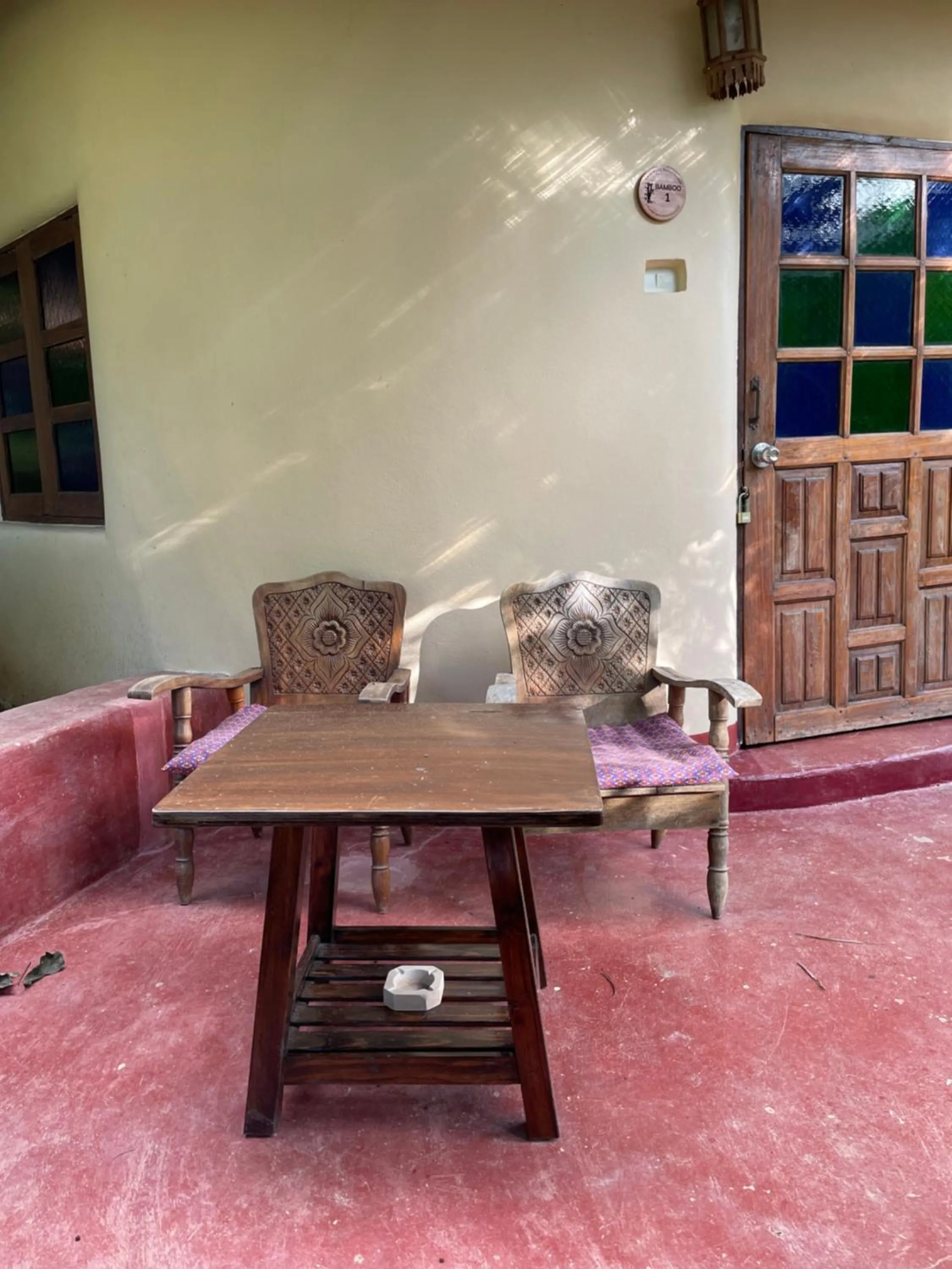 Seating area in Chiang Dao Roundhouses