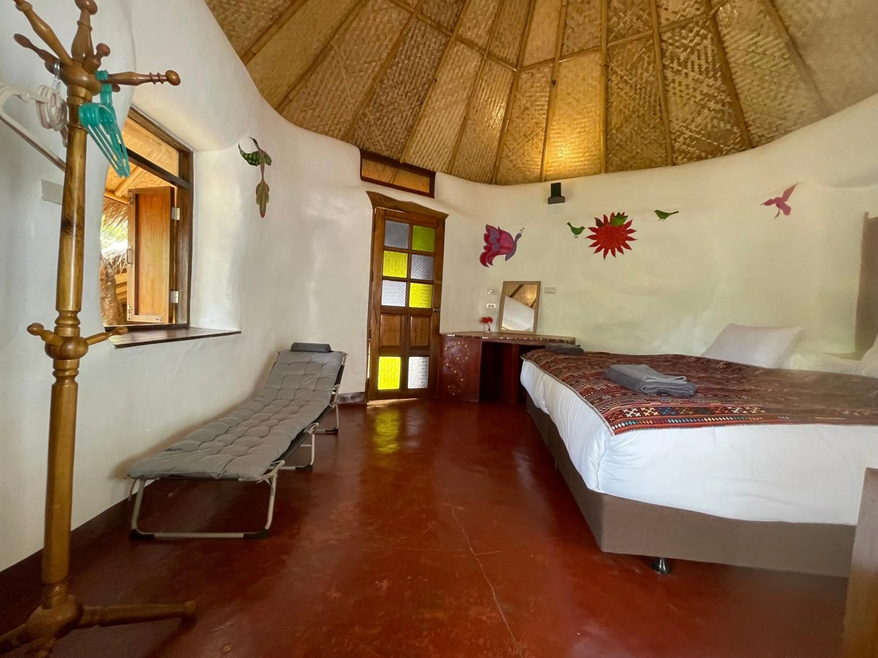 Bedroom, Bed in Chiang Dao Roundhouses