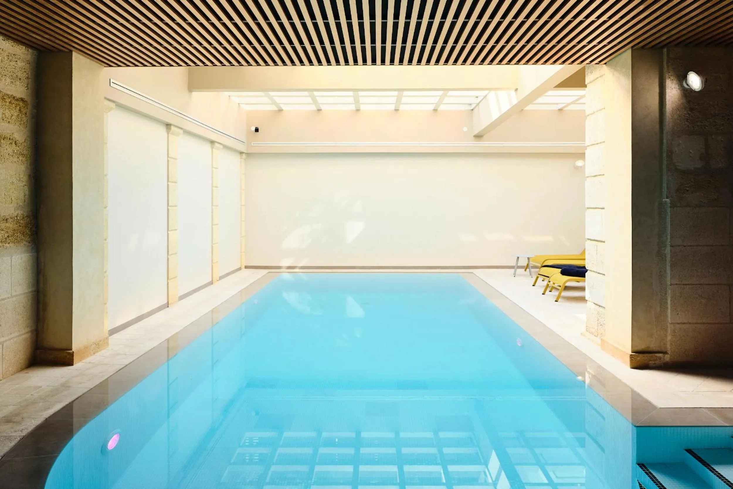 Pool view in Maison Heym Bordeaux