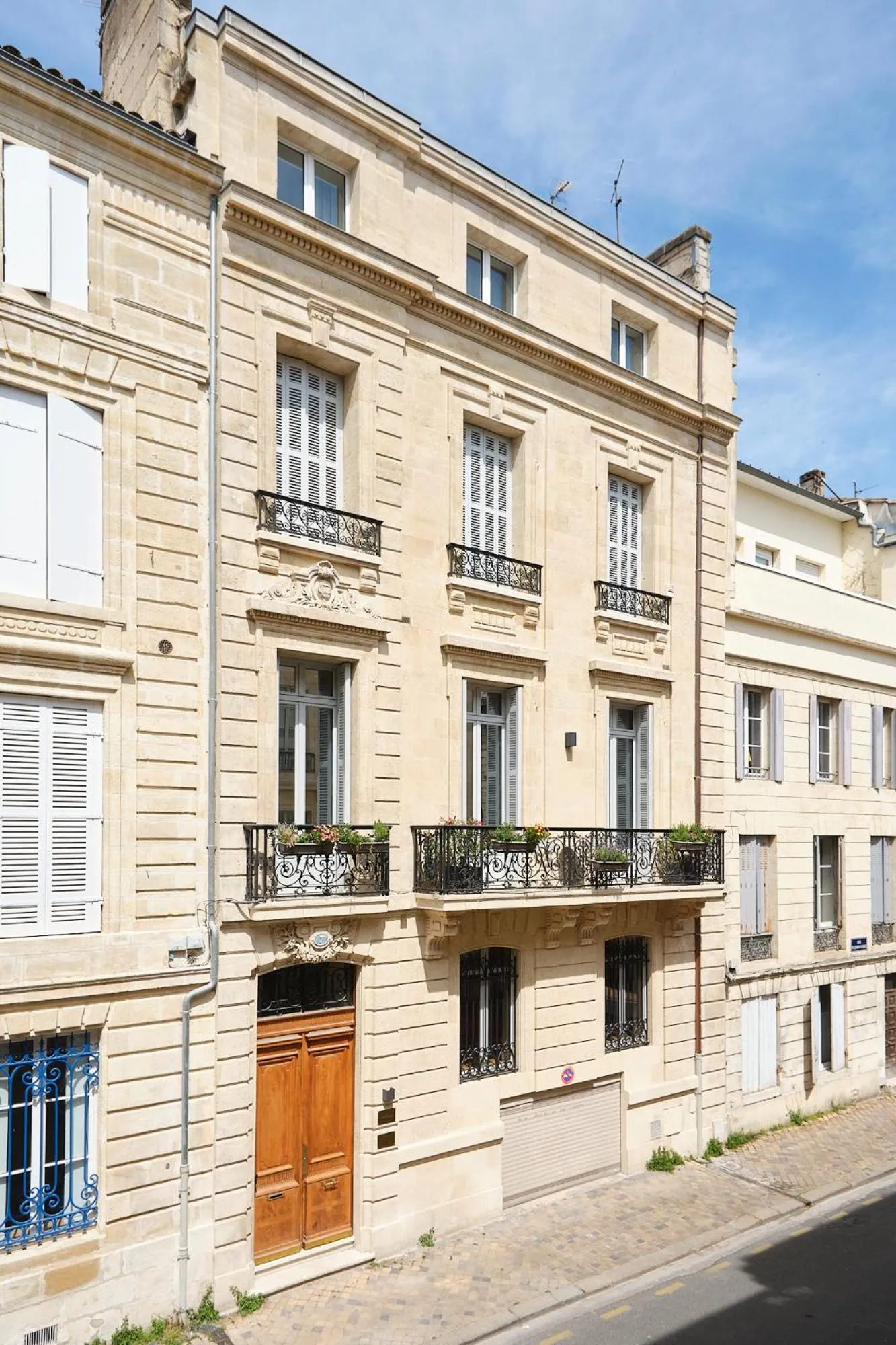 Property building in Maison Heym Bordeaux