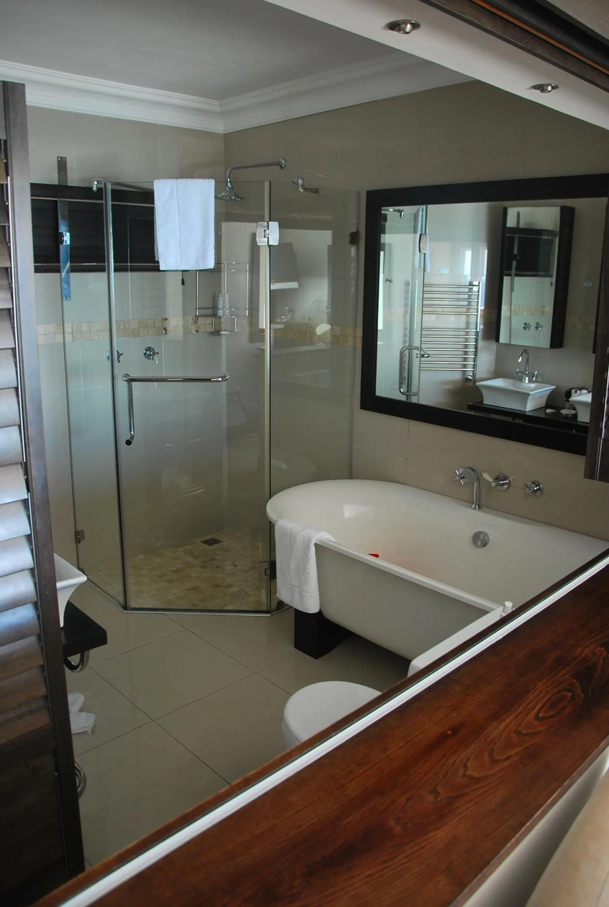 Bathroom in Head over Hills