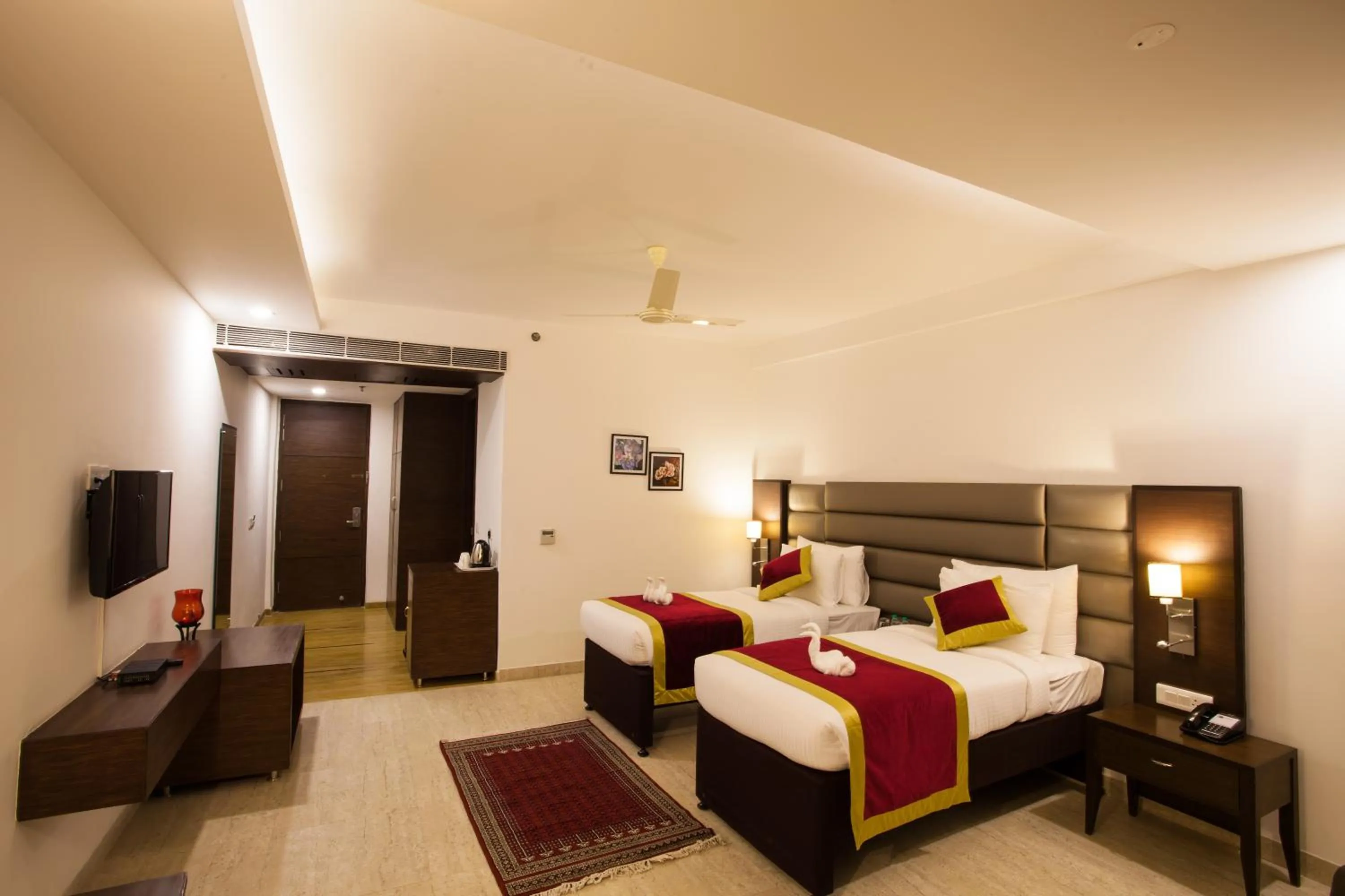 Bed in Velvet Clarks Exotica