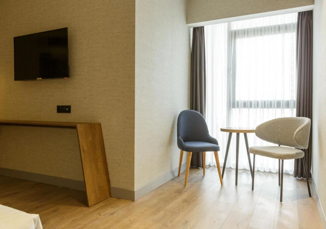 TV and multimedia in Ramada Encore by Wyndham Istanbul Arnavutkoy